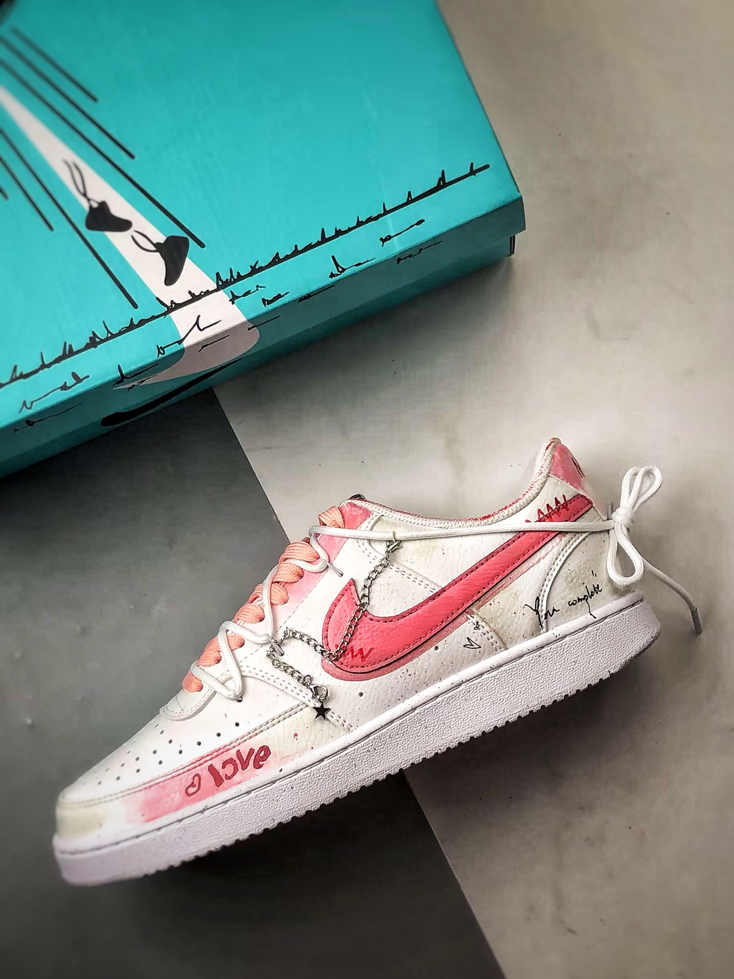 定制球鞋NK Court Vision 1 Low ”涂鸦幸福角” 粉白 手绘泼墨涂鸦定制板鞋 DH2987-213