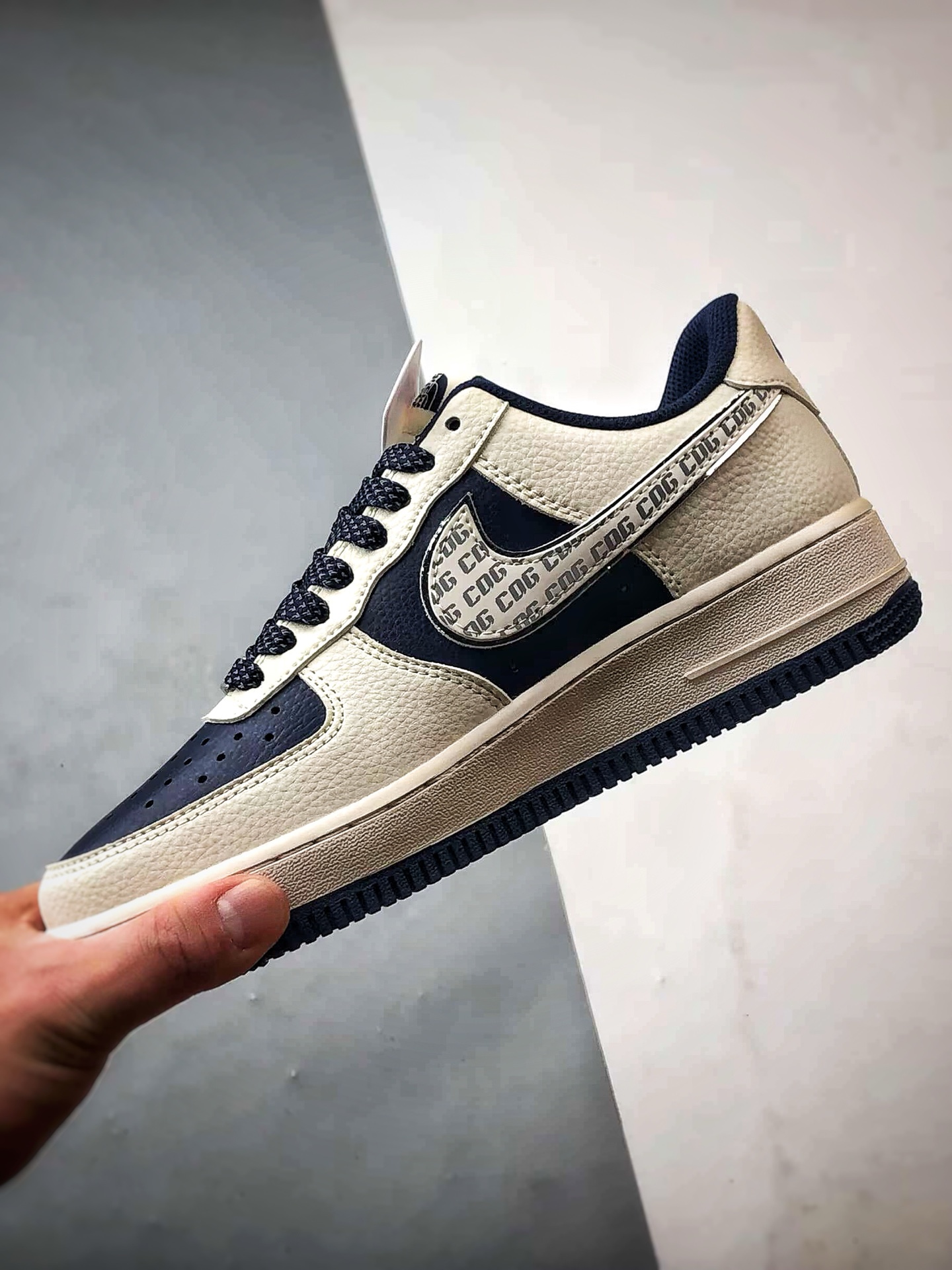TNF x Air Force 1 Low 米蓝印字反光钩 HH7518-075