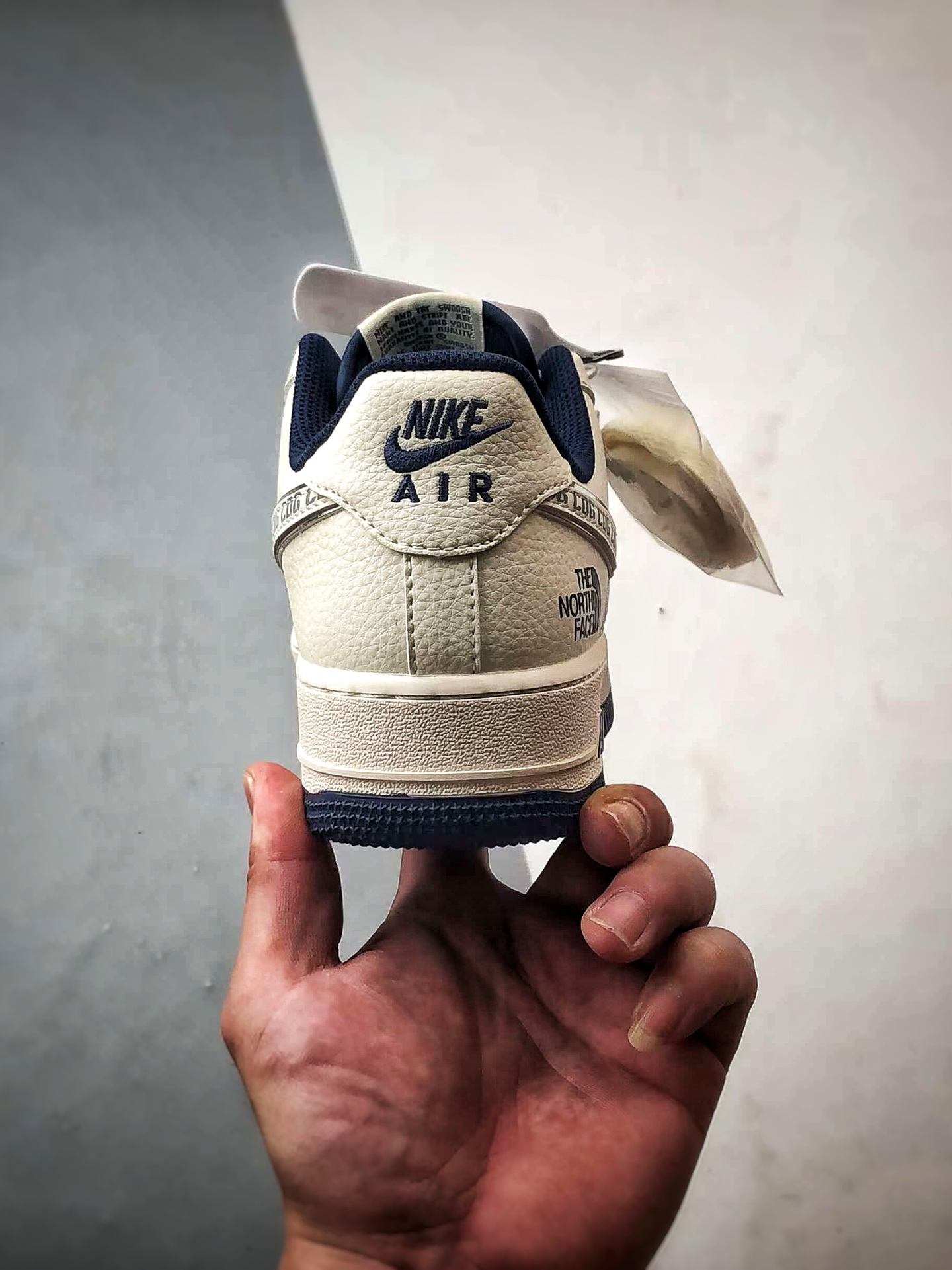 TNF x Air Force 1 Low 米蓝印字反光钩 HH7518-075