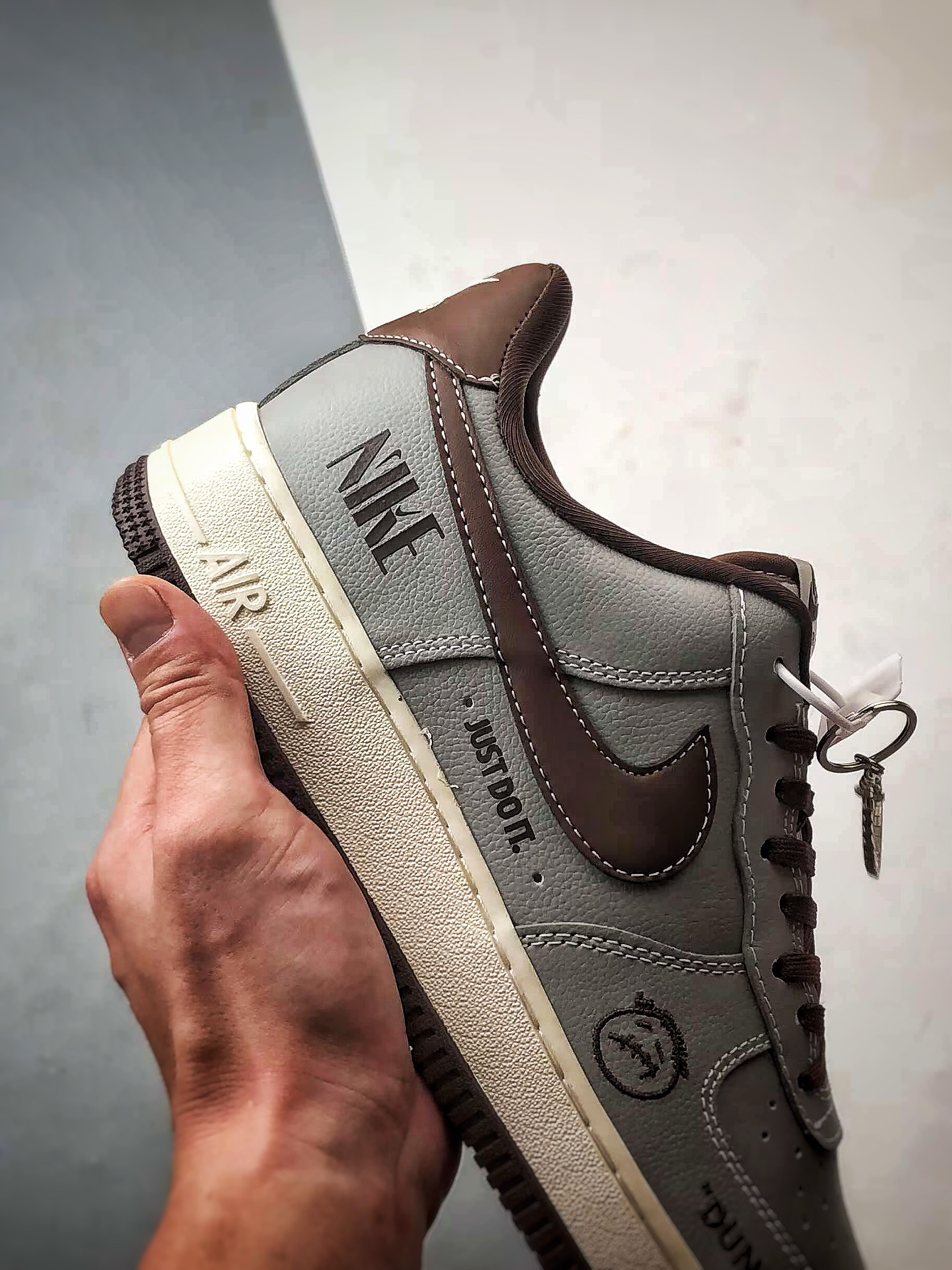 260 Air Force 1 Low 印字灰棕鬼脸 KK1988-073