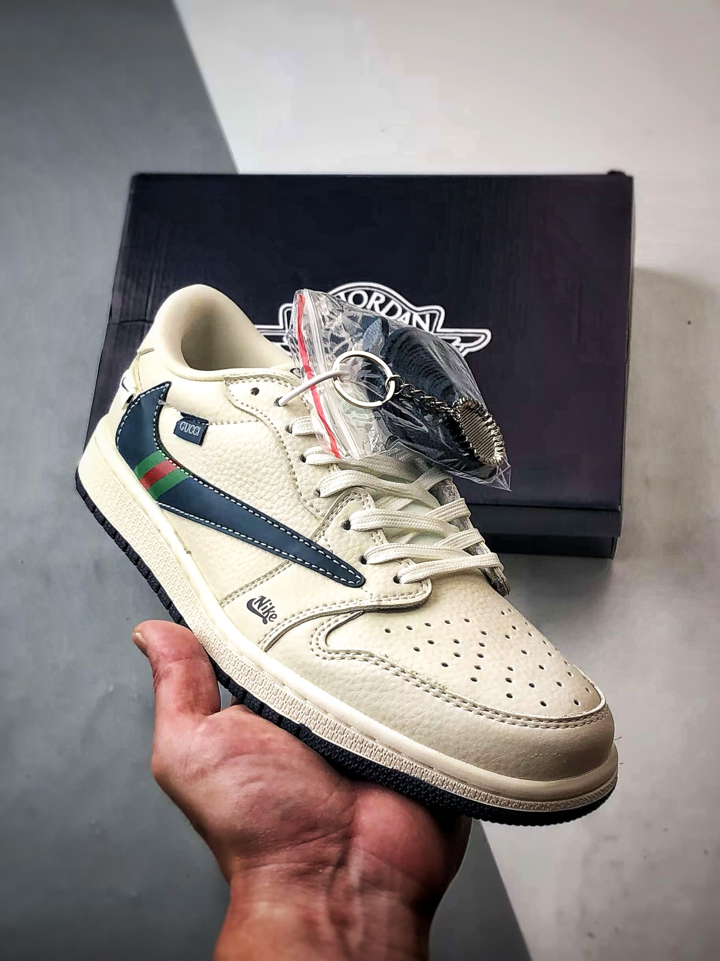 270 Air Jordan 1 Low ”高端定制” 古驰米白蓝彩条倒钩 XS2024-027