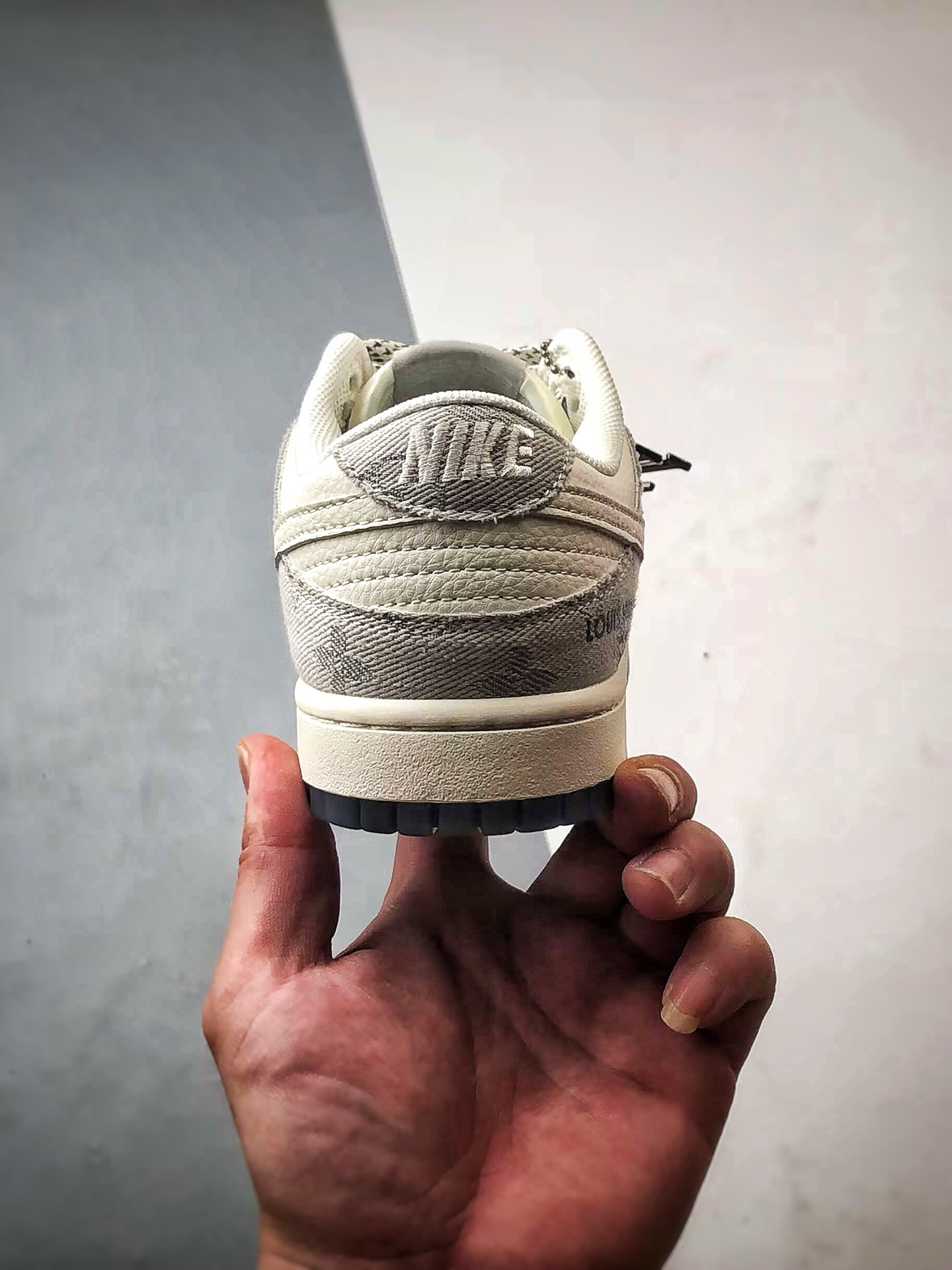 NK Dunk Low Retro ”DIY高端定制” LV印花白灰牛仔布 低帮休闲运动板鞋 XX3168-141
