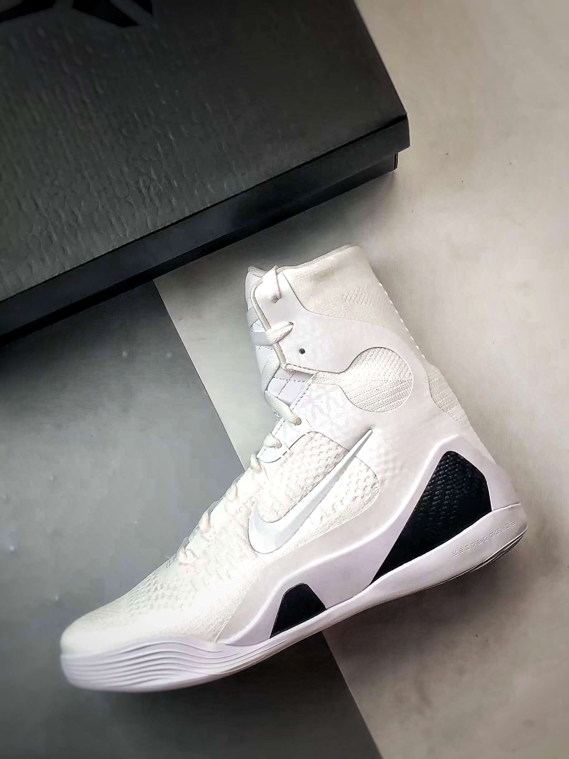 NK Kobe 9 Elite Protro ”Halo” 白黑 2025曼巴年重磅新品 灭世纯原 科比9代精英高帮 FZ7335-100