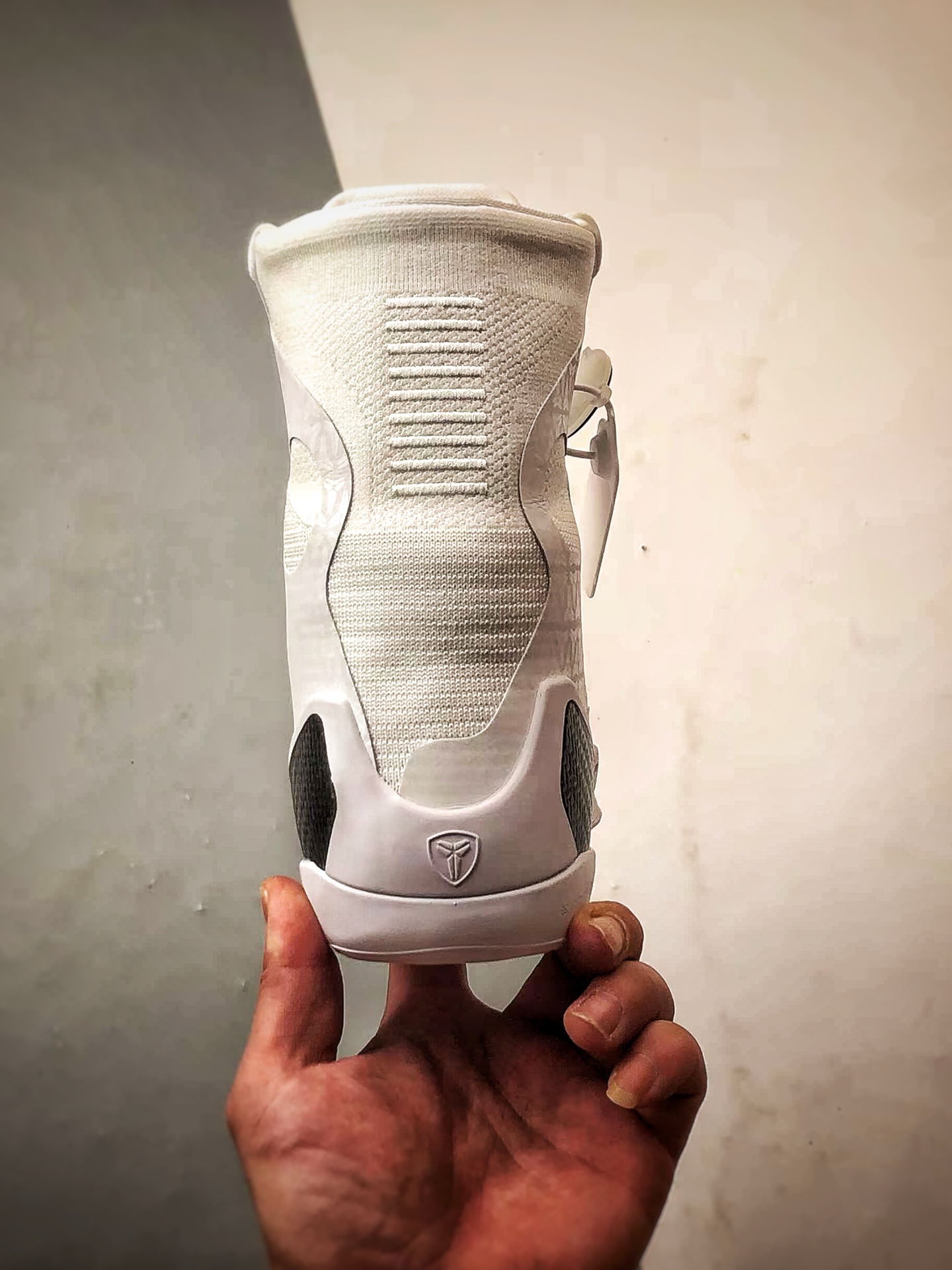 NK Kobe 9 Elite Protro ”Halo” 白黑 2025曼巴年重磅新品 灭世纯原 科比9代精英高帮 FZ7335-100