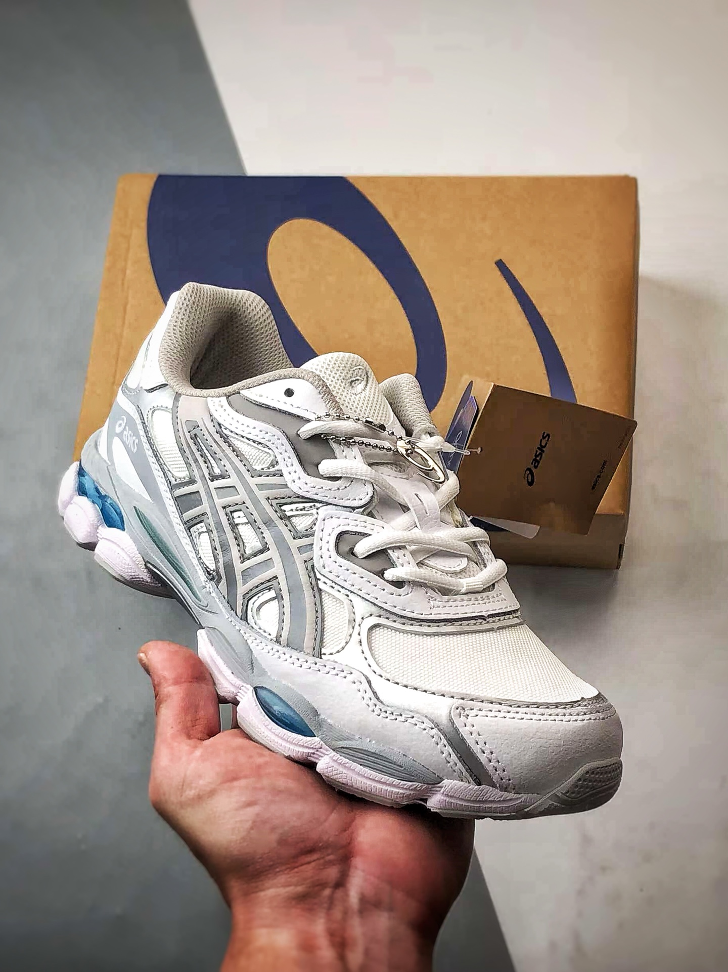 Asics Gel-NYC 复古单品 白灰色 亚瑟士新款厚底街头运动休闲鞋