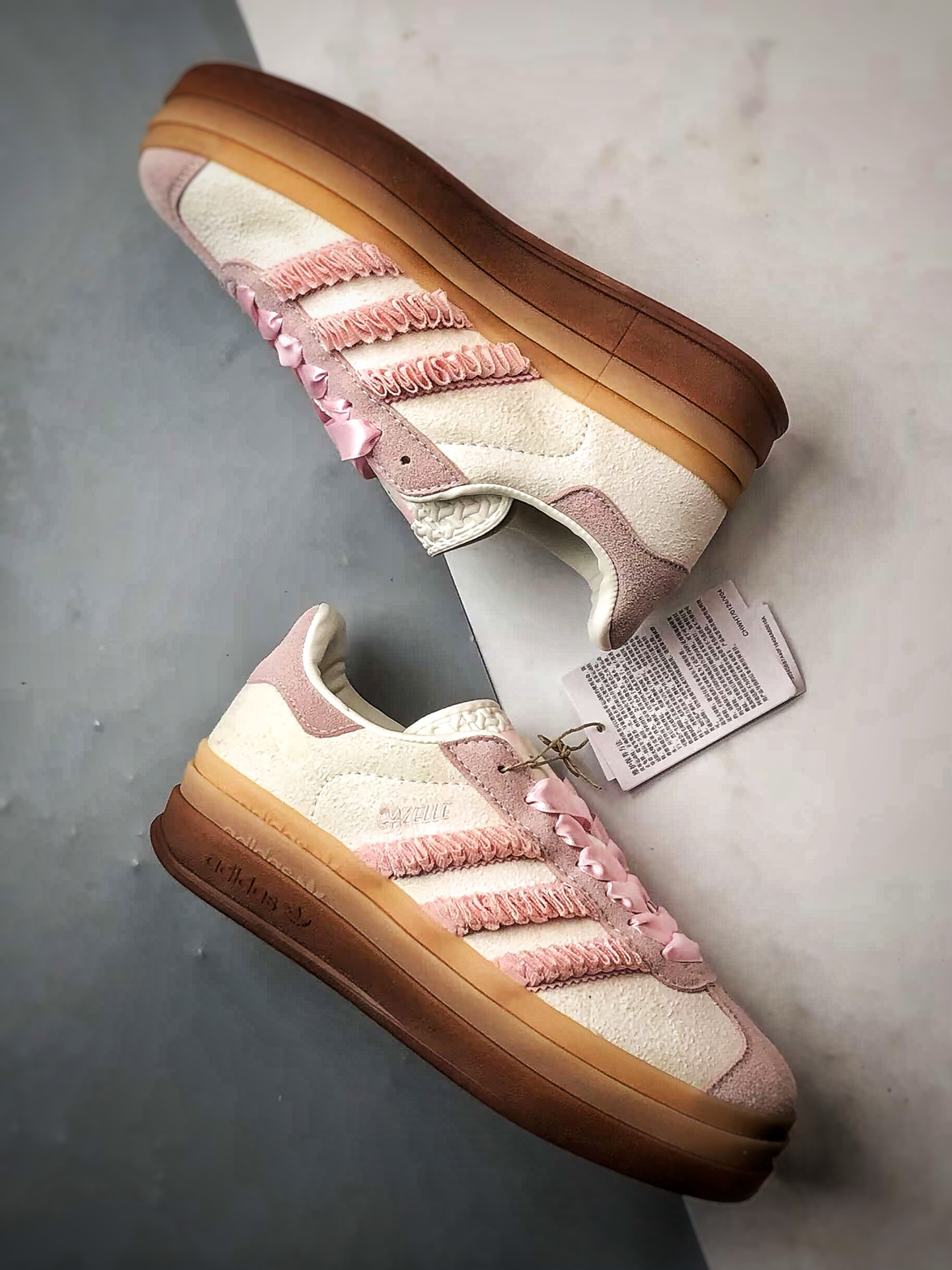 AD Originals Gazelle Bold 白粉 厚底防滑休闲板鞋 JR8374