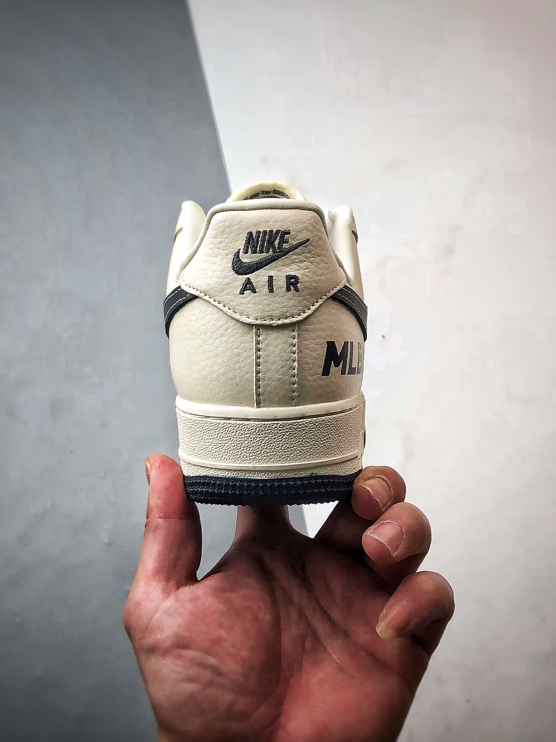 260 MLB x Air Force 1 Low 米白黑 DF0188-051
