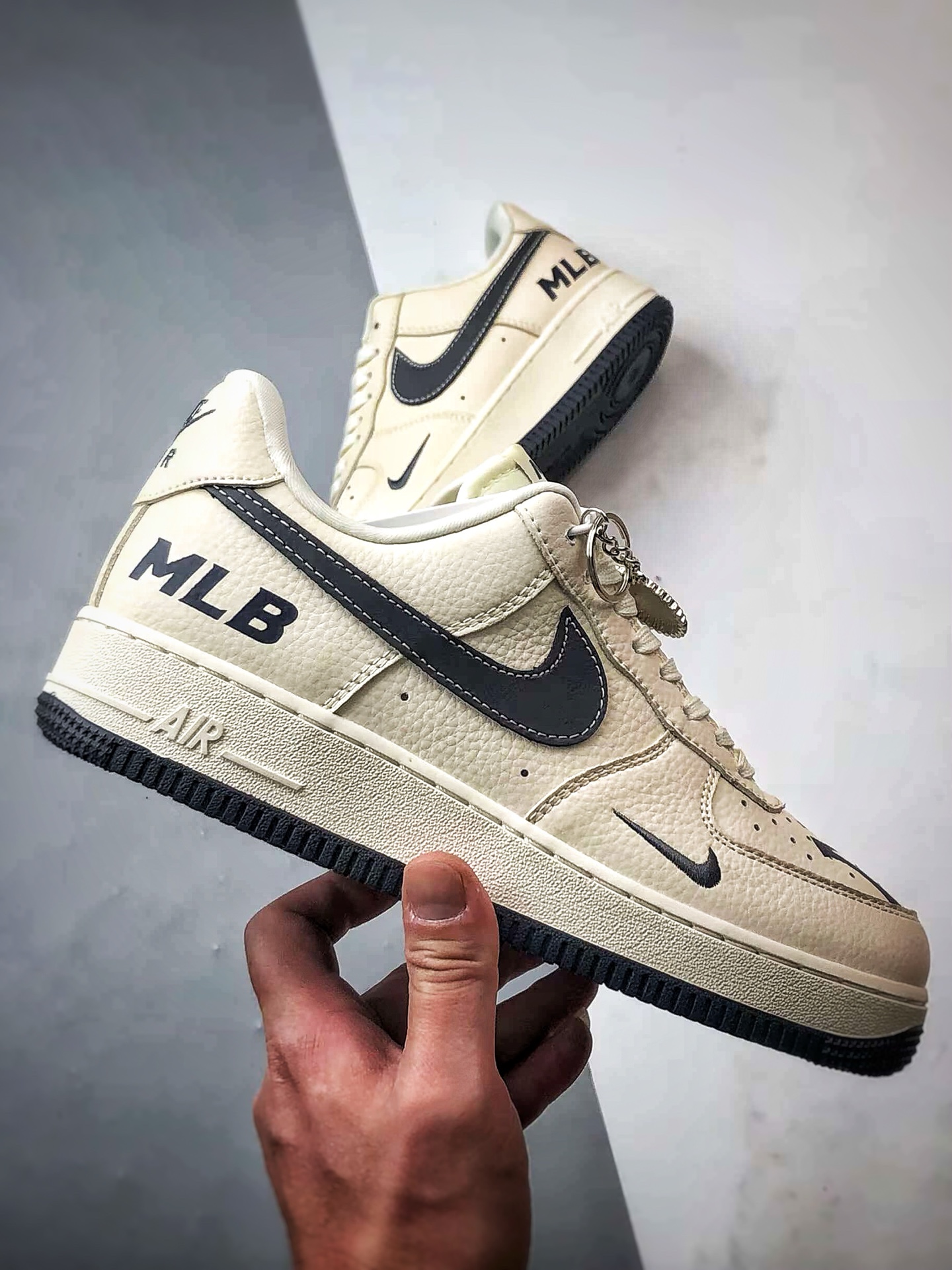 260 MLB x Air Force 1 Low 米白黑 DF0188-051