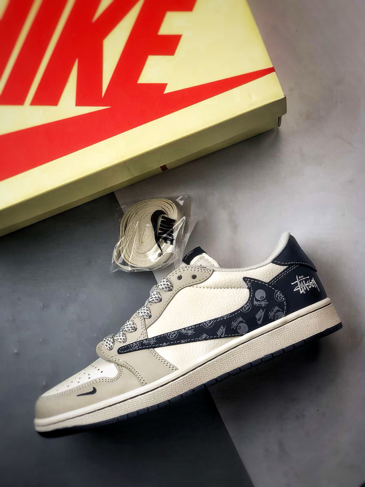 270 Air Jordan 1 Low ”高端定制” 斯图西米灰蓝印花倒钩 JJ2508-551