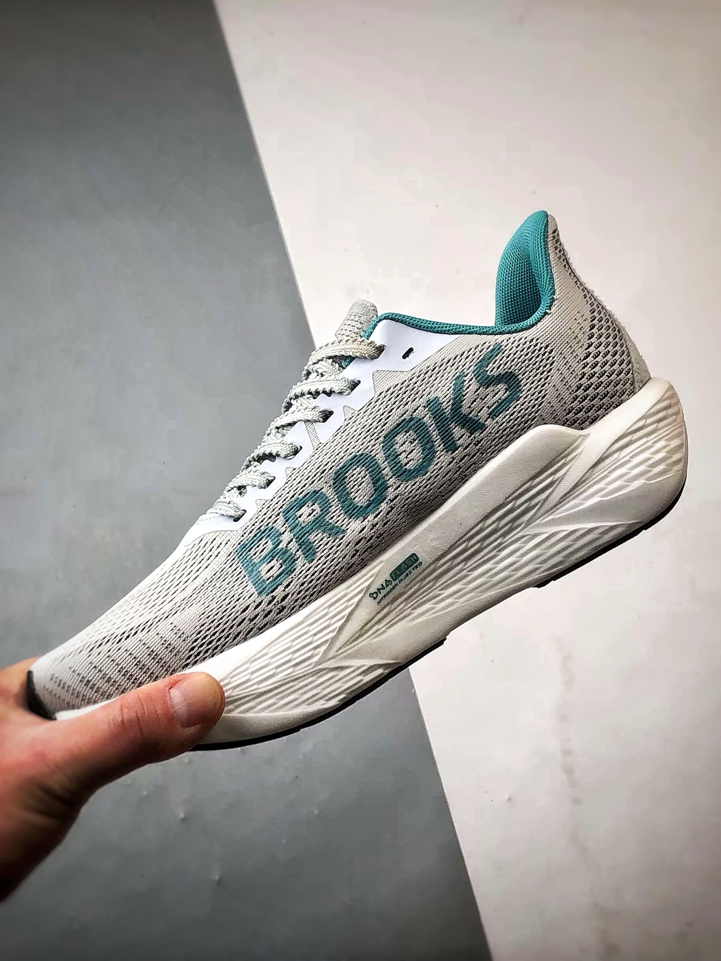 200 Brooks/布鲁克斯 Hyperion Max 2 灰绿 马拉松竞速专业透气跑步鞋