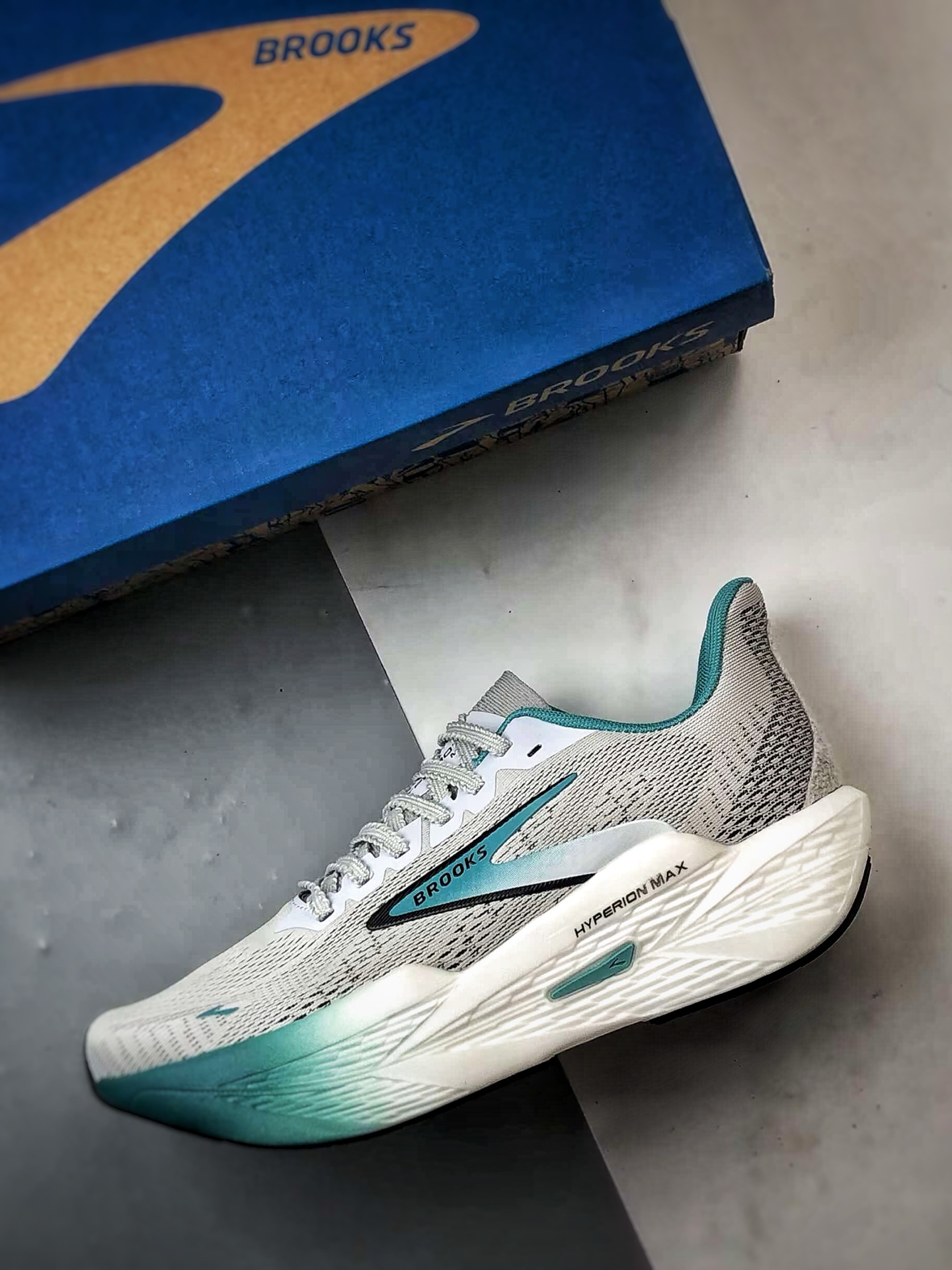200 Brooks/布鲁克斯 Hyperion Max 2 灰绿 马拉松竞速专业透气跑步鞋
