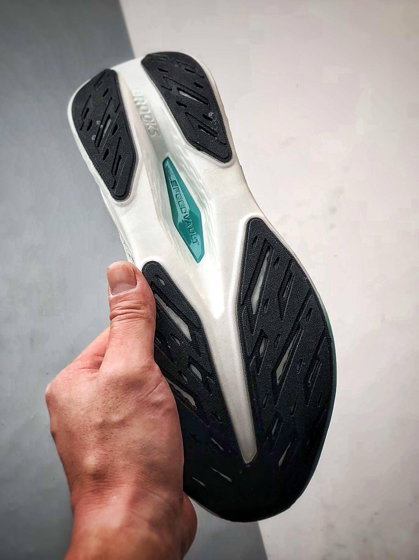 200 Brooks/布鲁克斯 Hyperion Max 2 灰绿 马拉松竞速专业透气跑步鞋