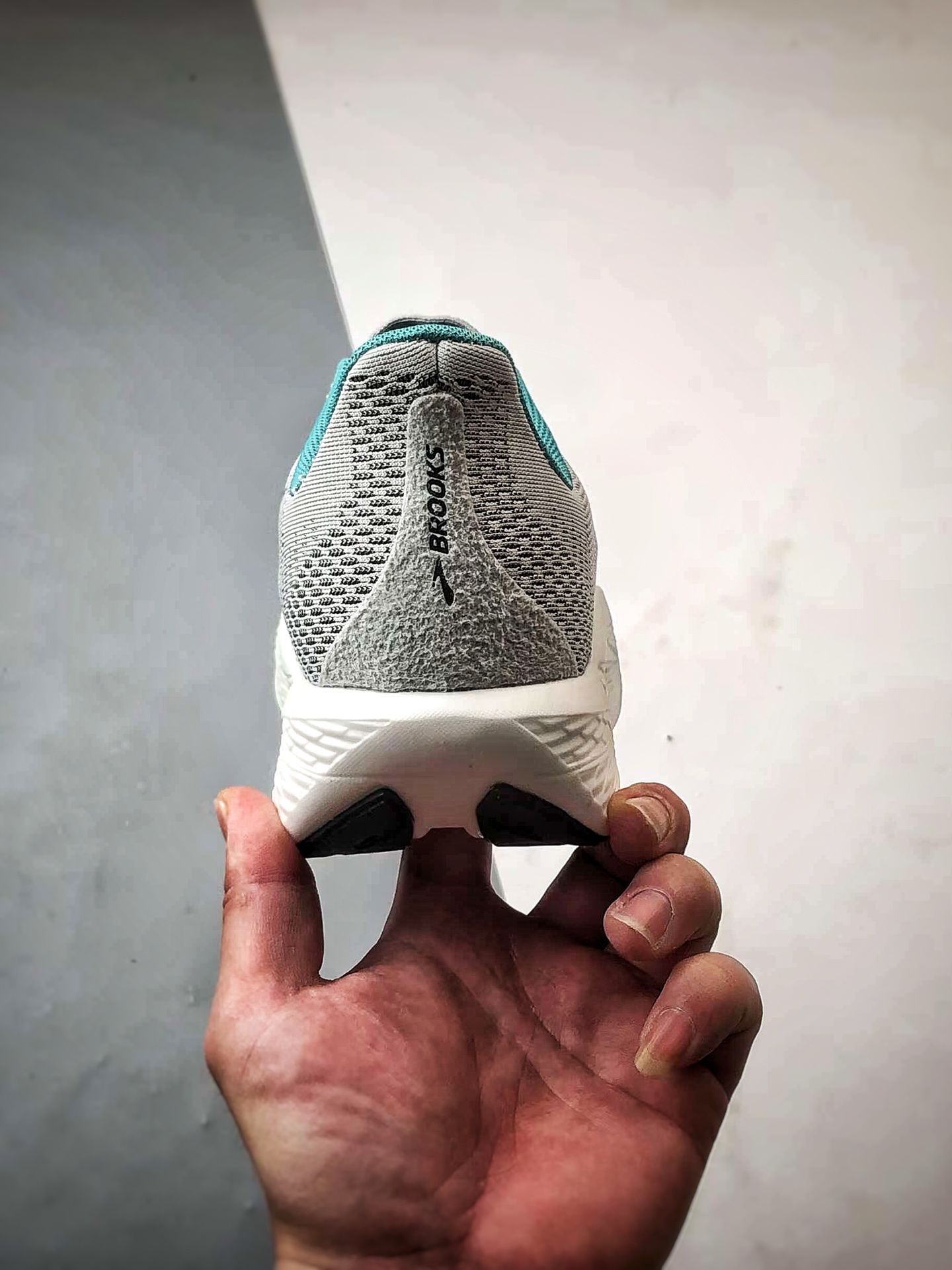 200 Brooks/布鲁克斯 Hyperion Max 2 灰绿 马拉松竞速专业透气跑步鞋