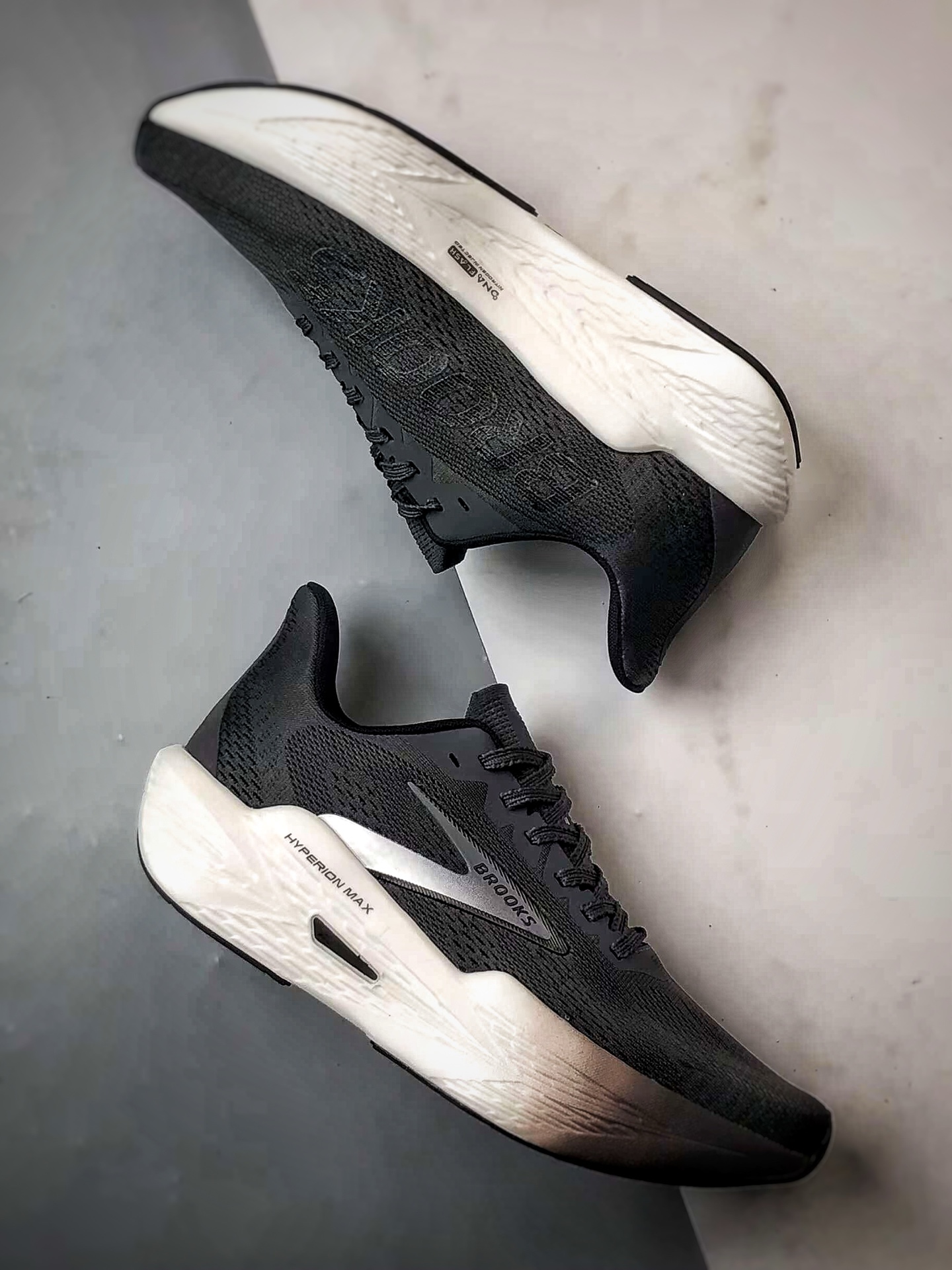 200 Brooks/布鲁克斯 Hyperion Max 2 黑白 马拉松竞速专业透气跑步鞋