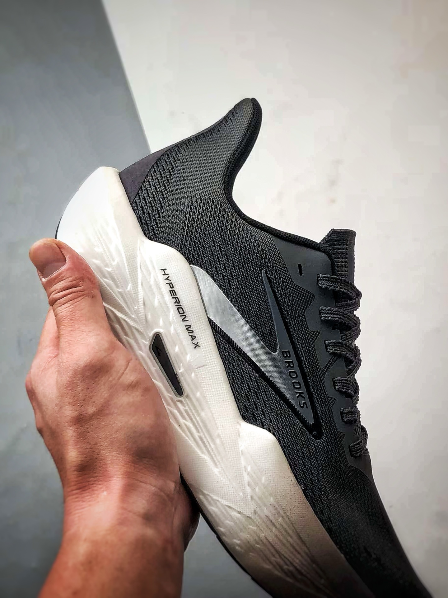 200 Brooks/布鲁克斯 Hyperion Max 2 黑白 马拉松竞速专业透气跑步鞋