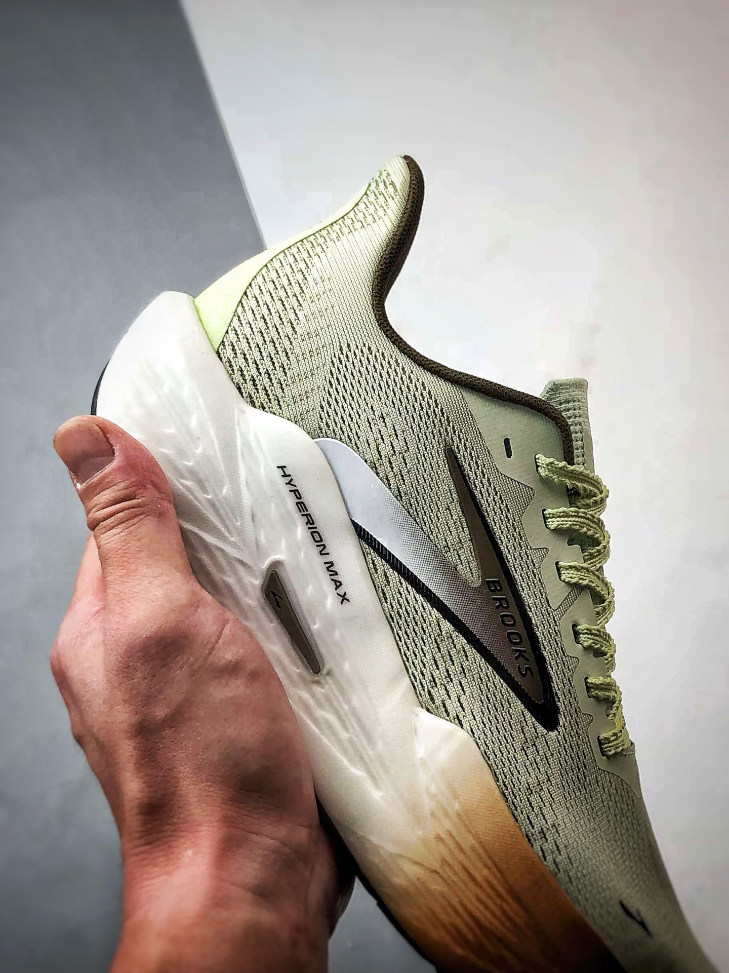 200 Brooks/布鲁克斯 Hyperion Max 2 草绿 马拉松竞速专业透气跑步鞋
