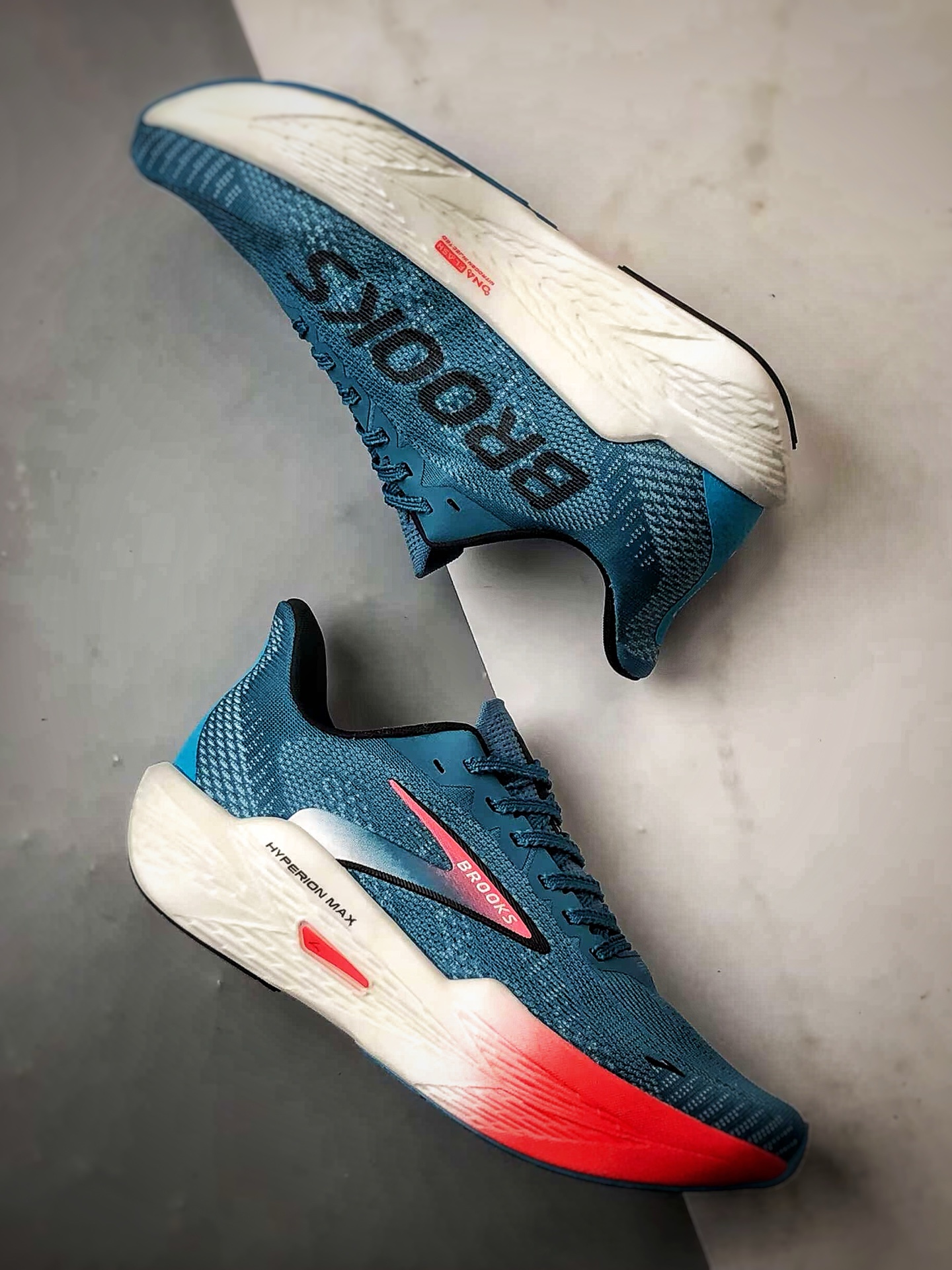200 Brooks/布鲁克斯 Hyperion Max 2 蓝红 马拉松竞速专业透气跑步鞋