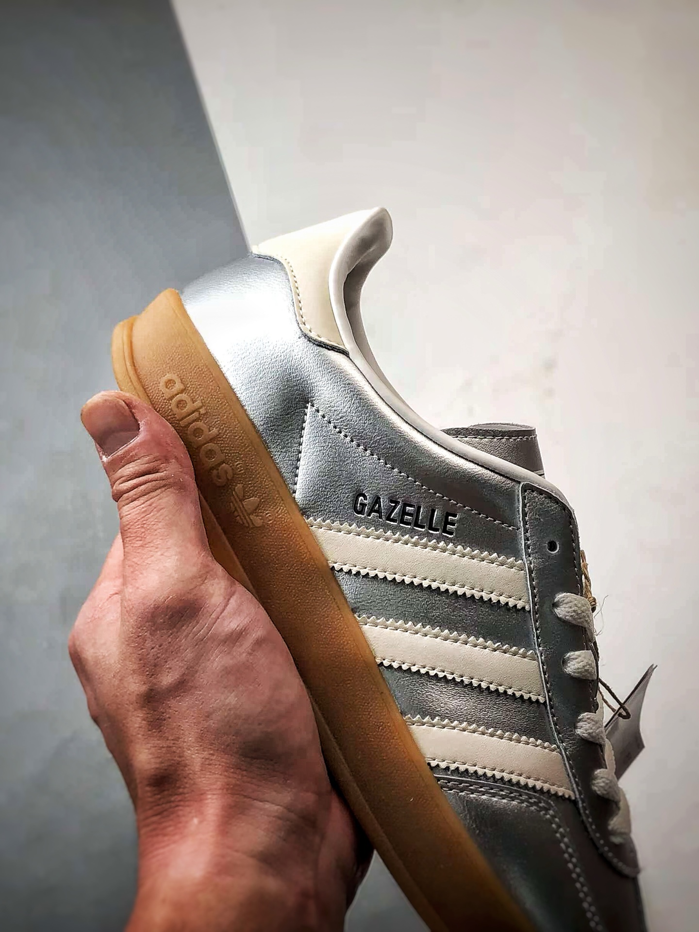 200 AD Originals Gazelle Indoor 金属银 三叶草复古休闲运动板鞋 JR1206