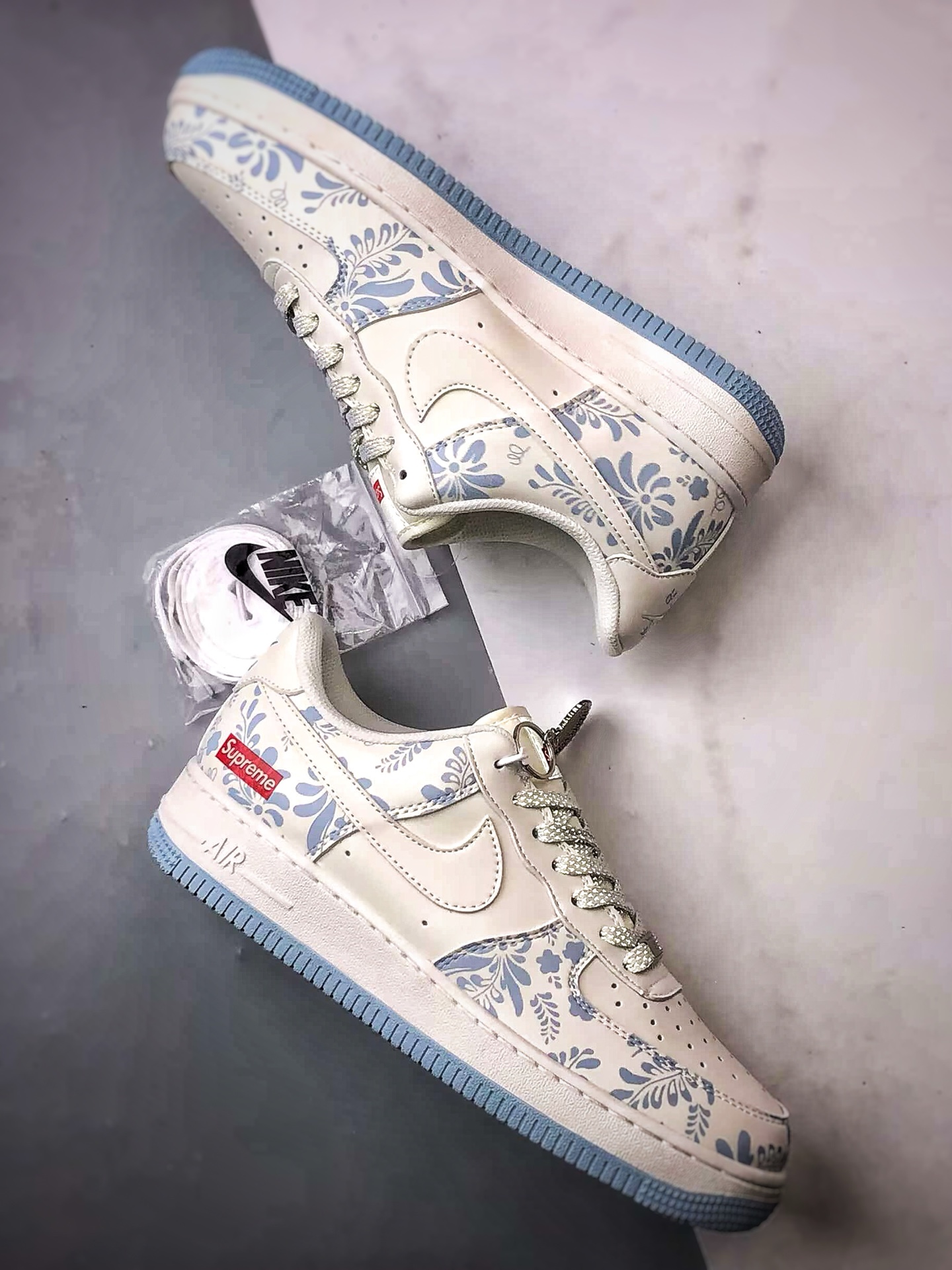 280 Sup x Air Force 1 Low 白蓝印花 XX3168-137