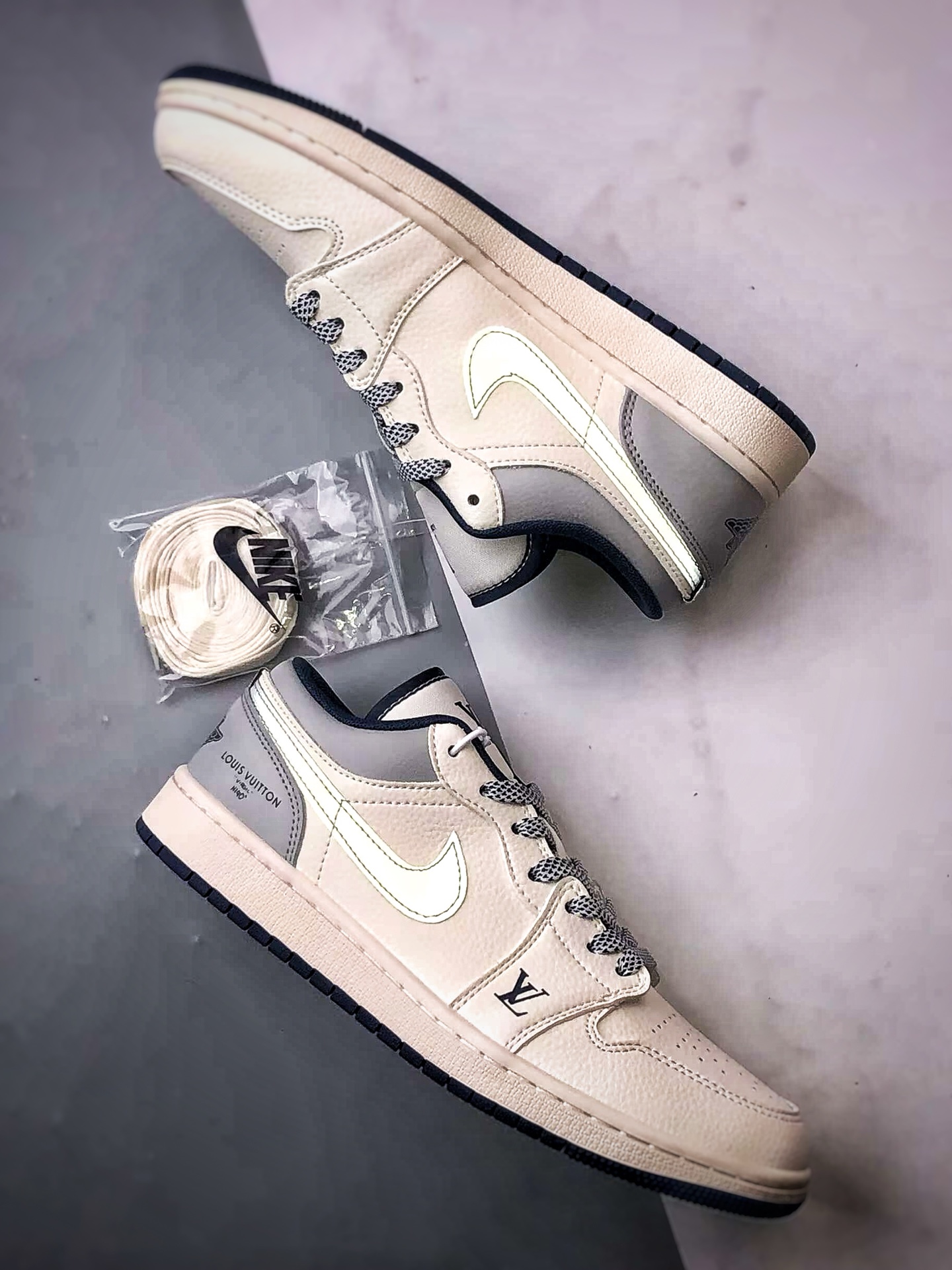 290 Air Jordan 1 Low ”高端定制” LV米灰蓝反光钩 XS6086-557