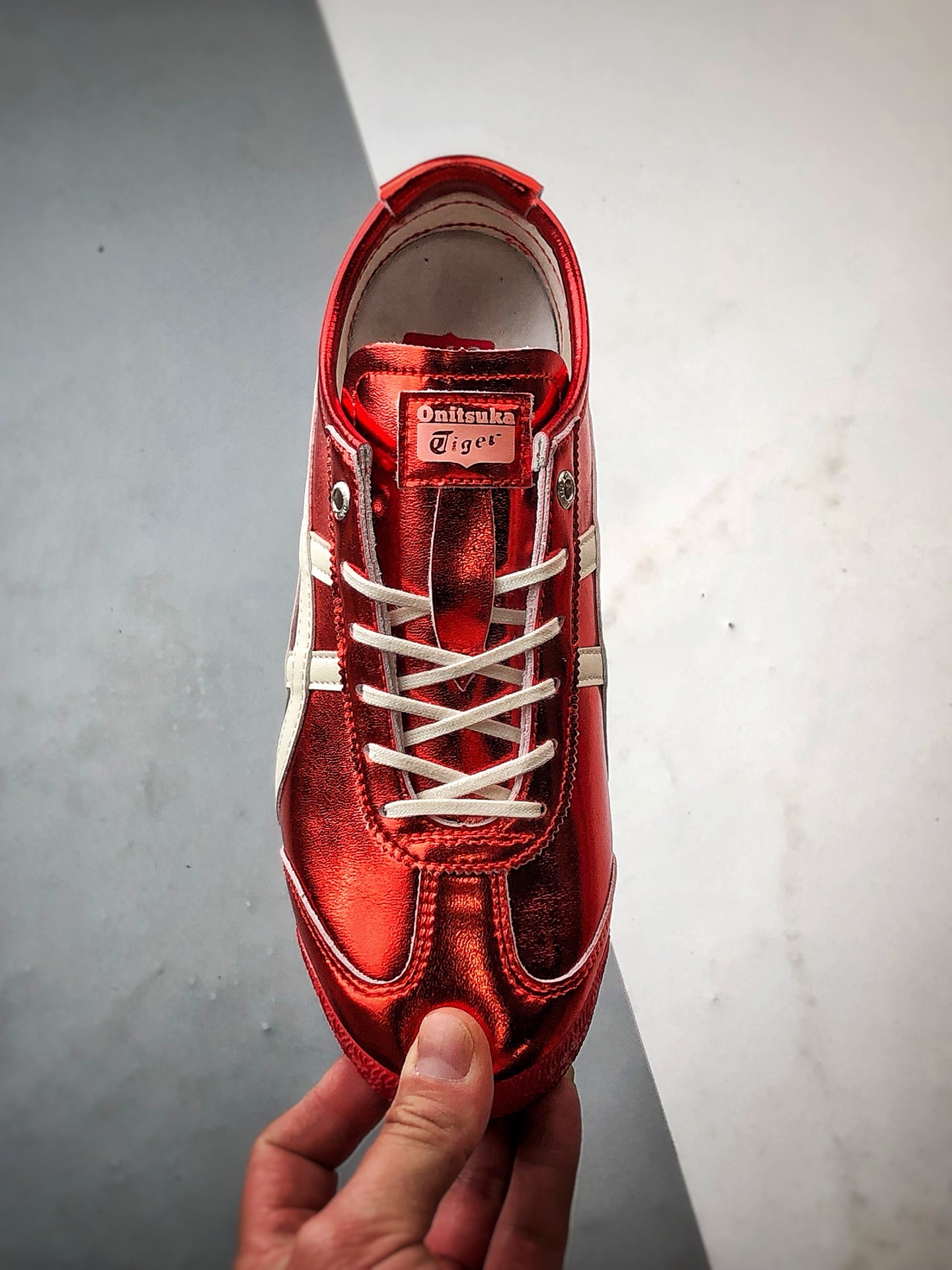 180 Asics 鬼冢虎 Mexico 66 SD 红色镜面 1183C468-701