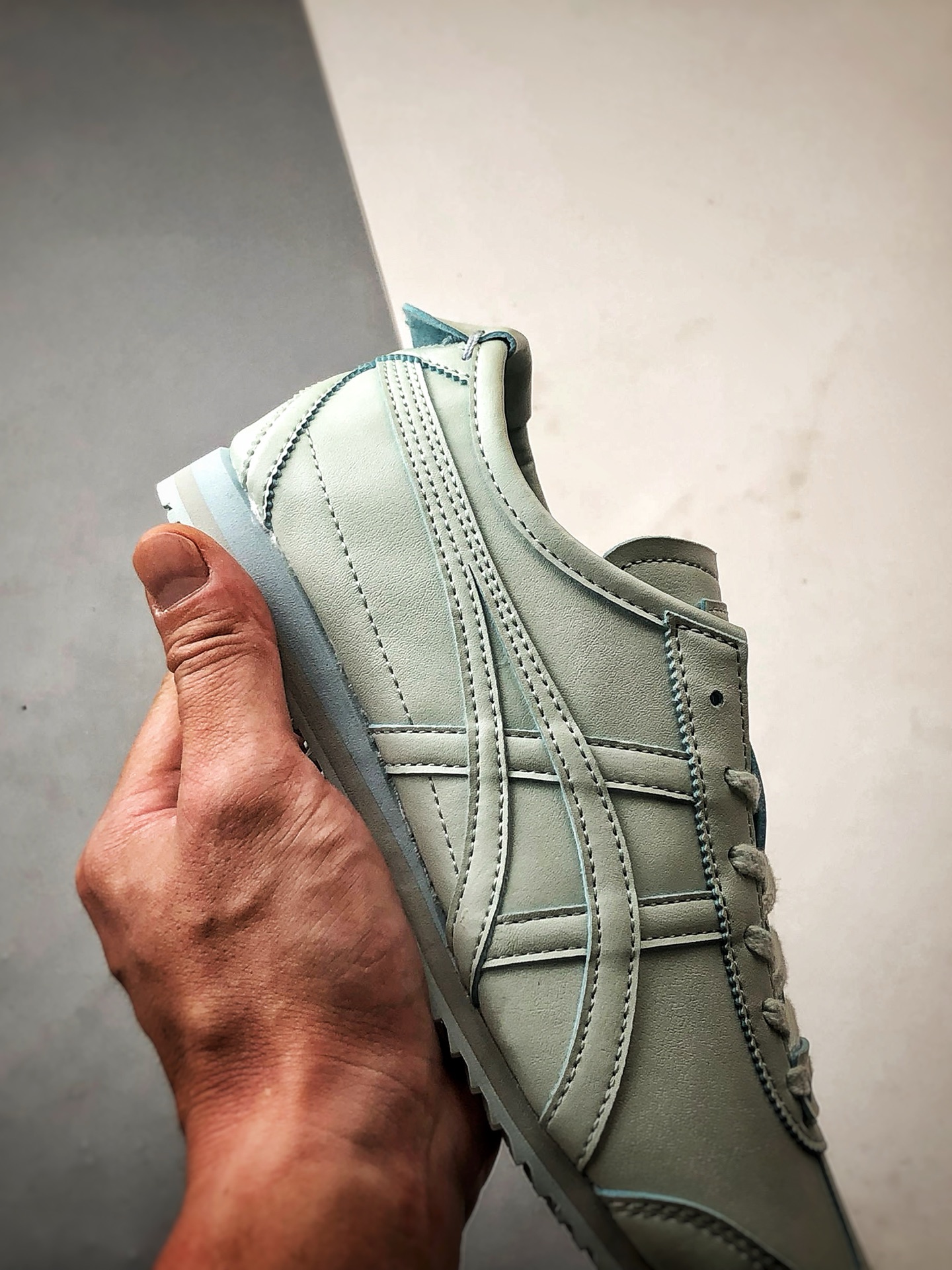 180 Asics 鬼冢虎 Mexico 66 Cactful-S 浅蓝色 1183C347-400