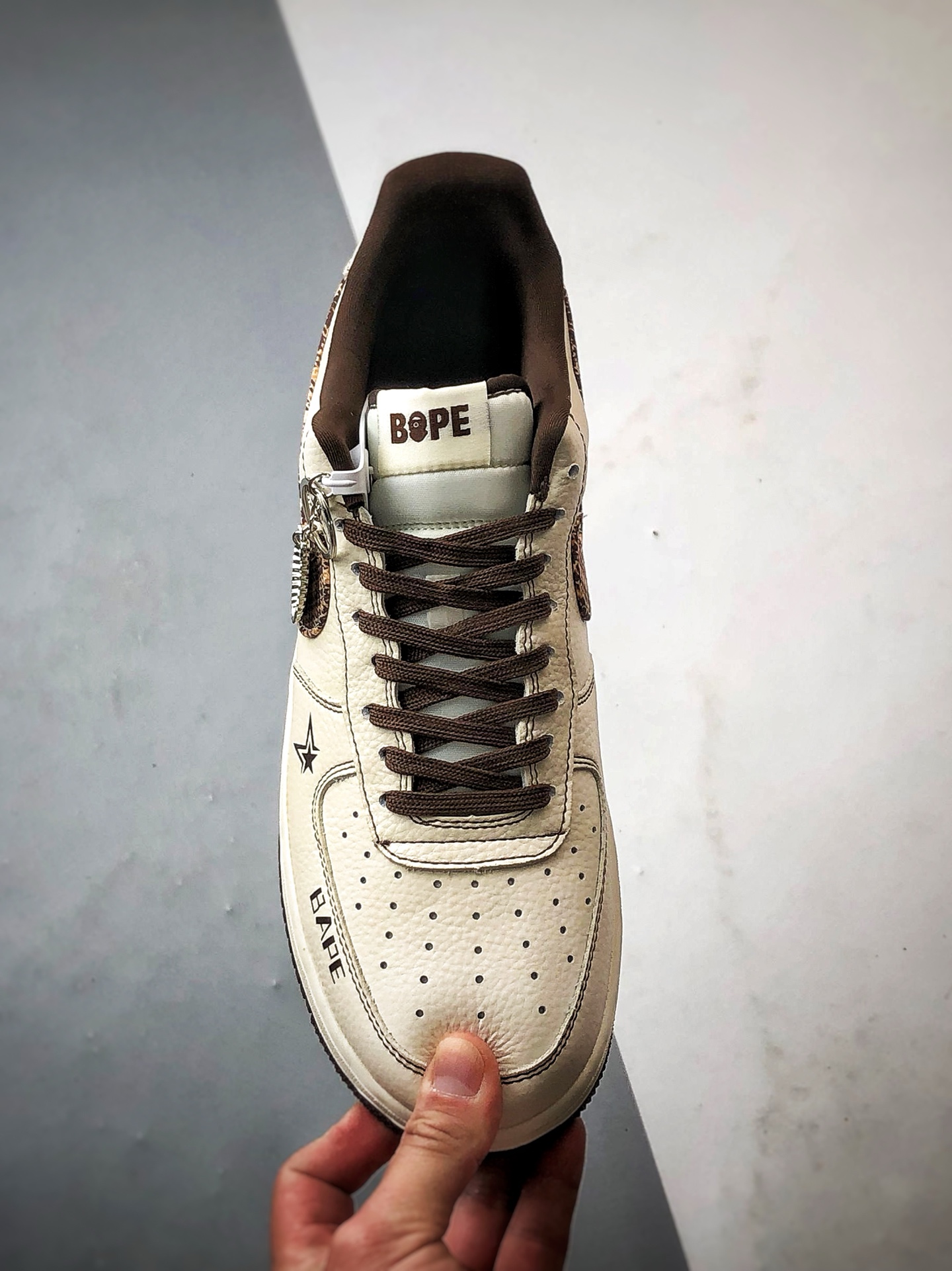 280 Bape x Air Force 1 Low 米棕格纹钩 DF0188-052
