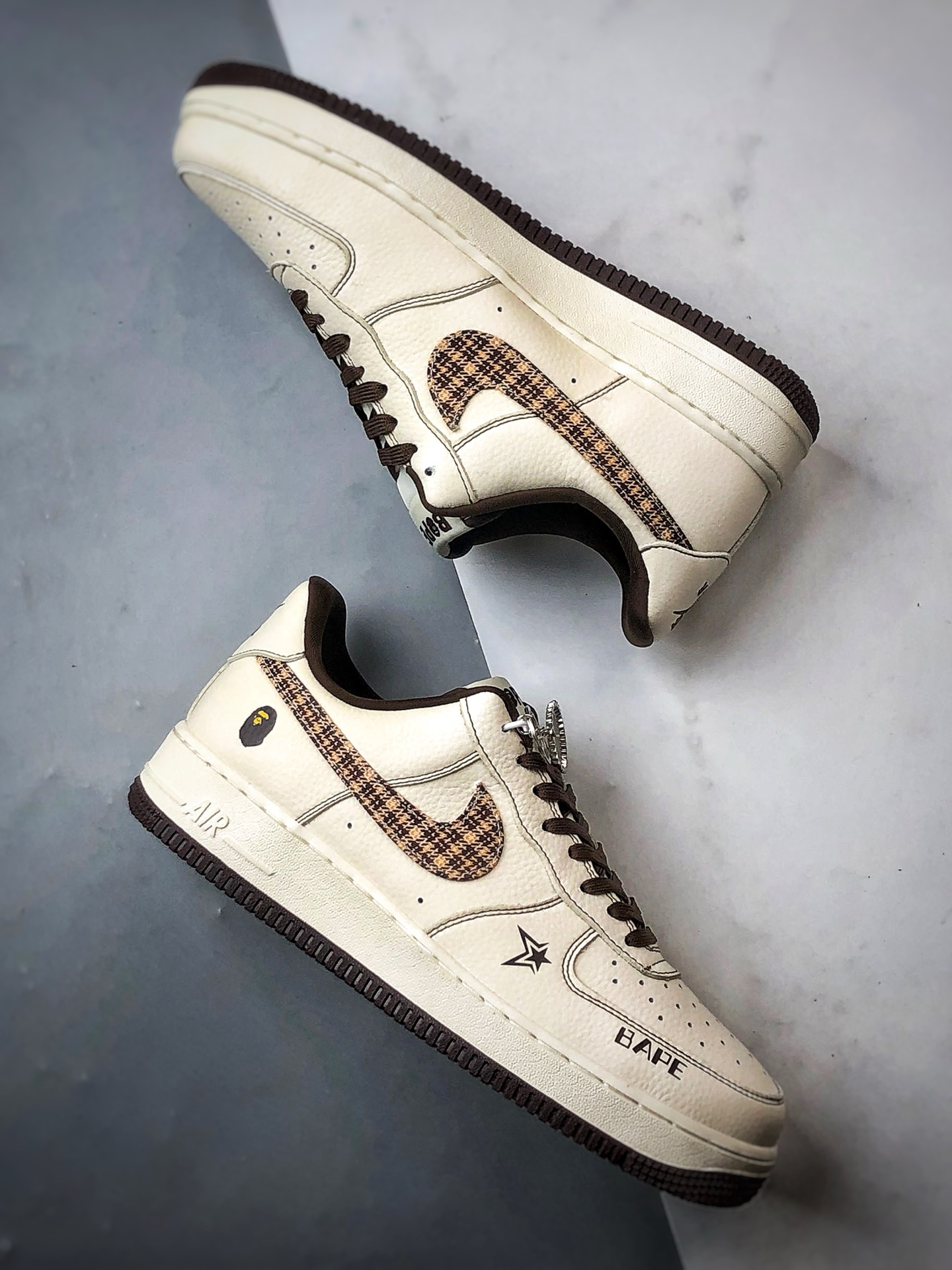 280 Bape x Air Force 1 Low 米棕格纹钩 DF0188-052