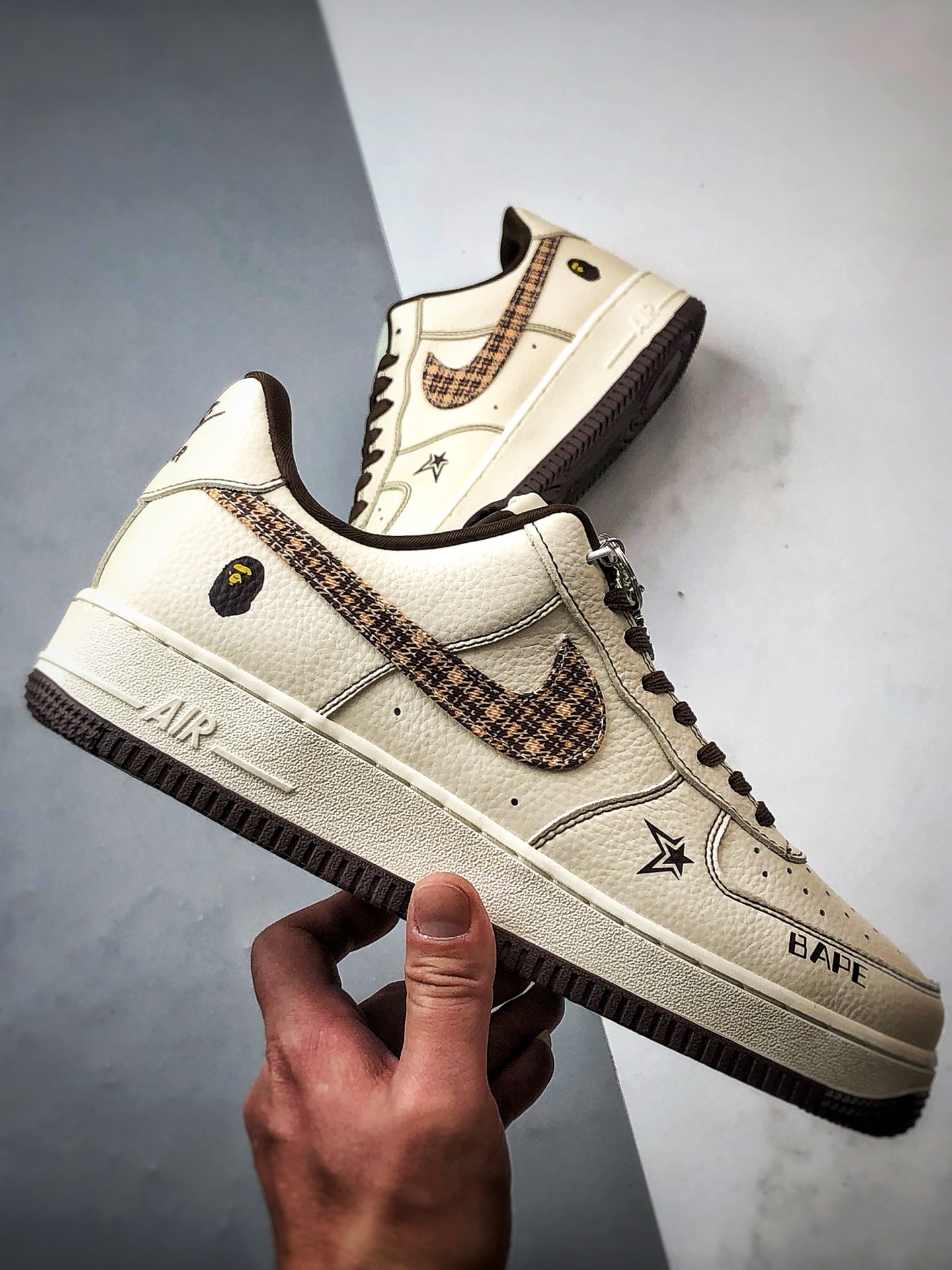 280 Bape x Air Force 1 Low 米棕格纹钩 DF0188-052
