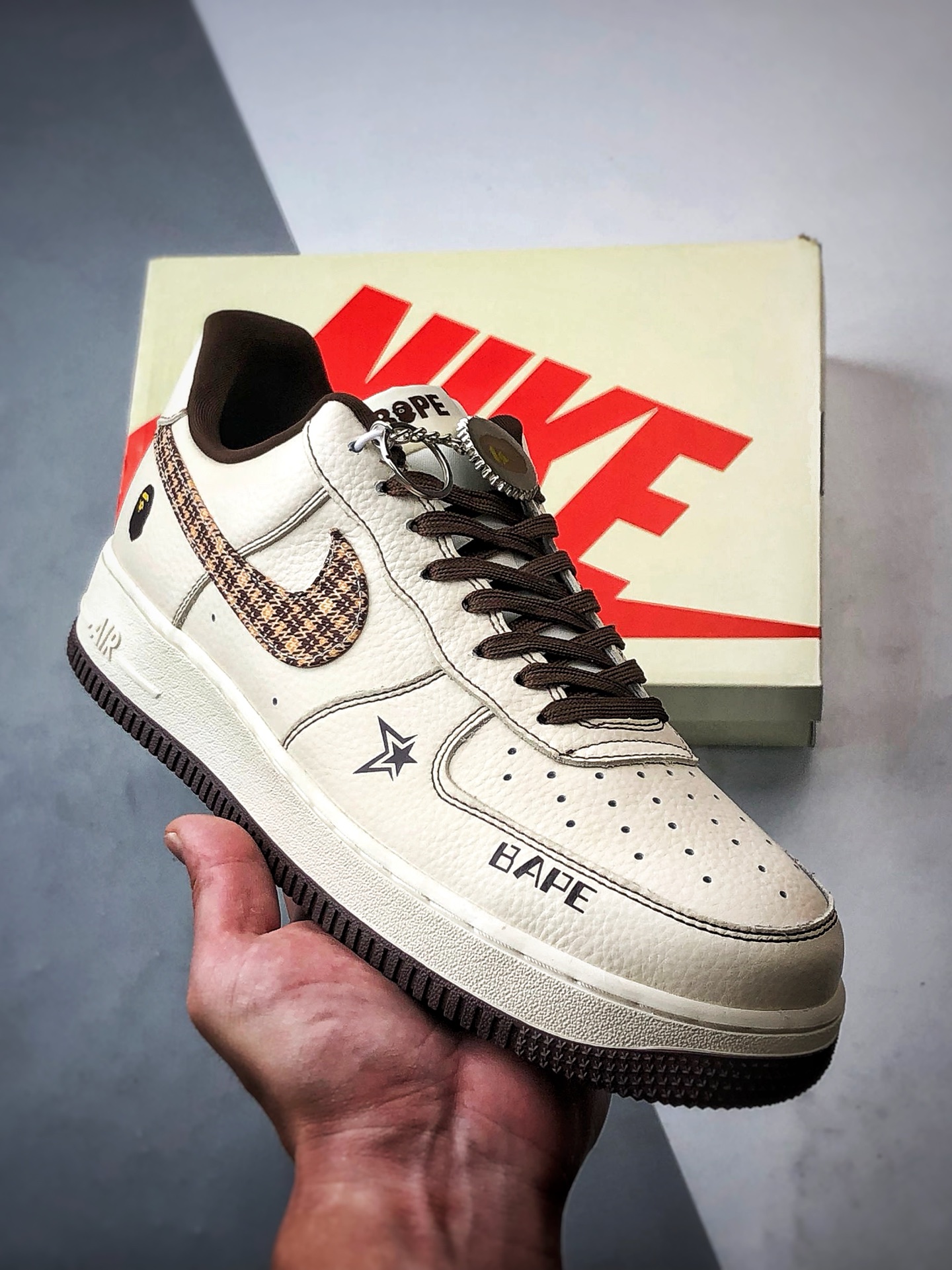 280 Bape x Air Force 1 Low 米棕格纹钩 DF0188-052