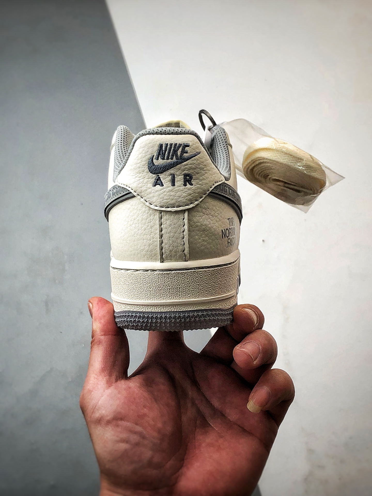 280 TNF x Air Force 1 Low 米灰印字反光钩 HH7518-052