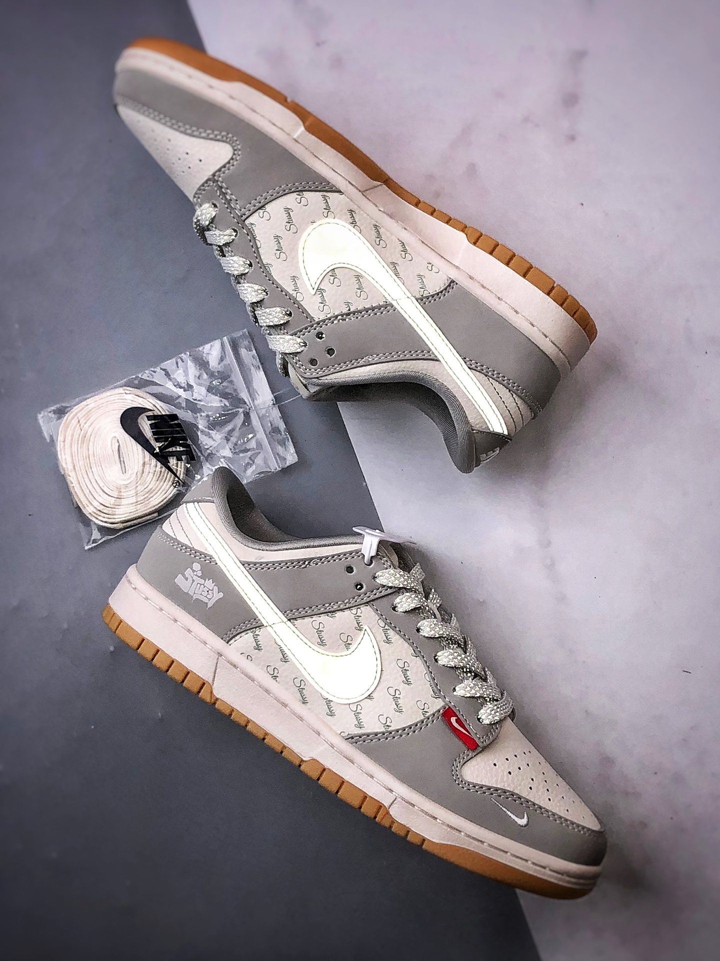 290 NK Dunk Low Retro ”DIY高端定制” 斯图西米白灰生胶 低帮休闲运动板鞋 JJ2508-557