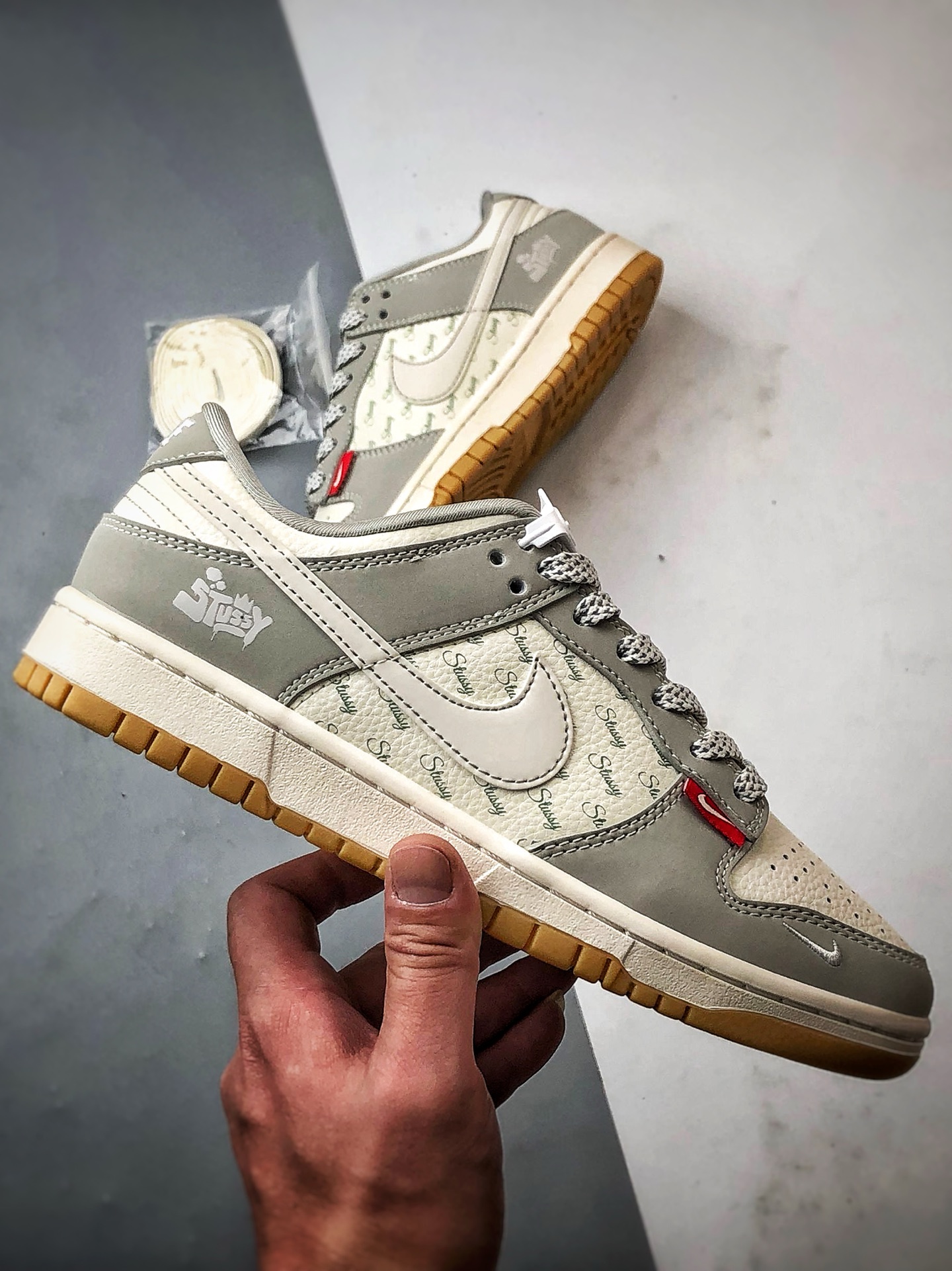 290 NK Dunk Low Retro ”DIY高端定制” 斯图西米白灰生胶 低帮休闲运动板鞋 JJ2508-557
