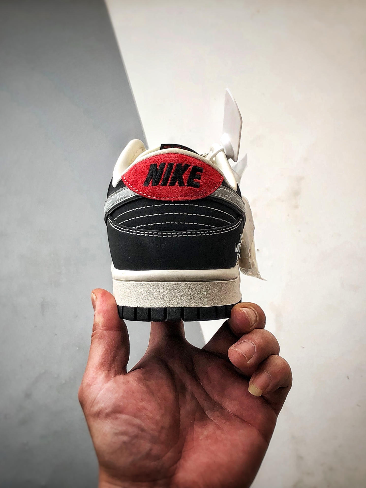 310 NK Dunk Low Retro ”DIY高端定制” 北面白黑涂鸦灰钩 低帮休闲运动板鞋 CS1688-105