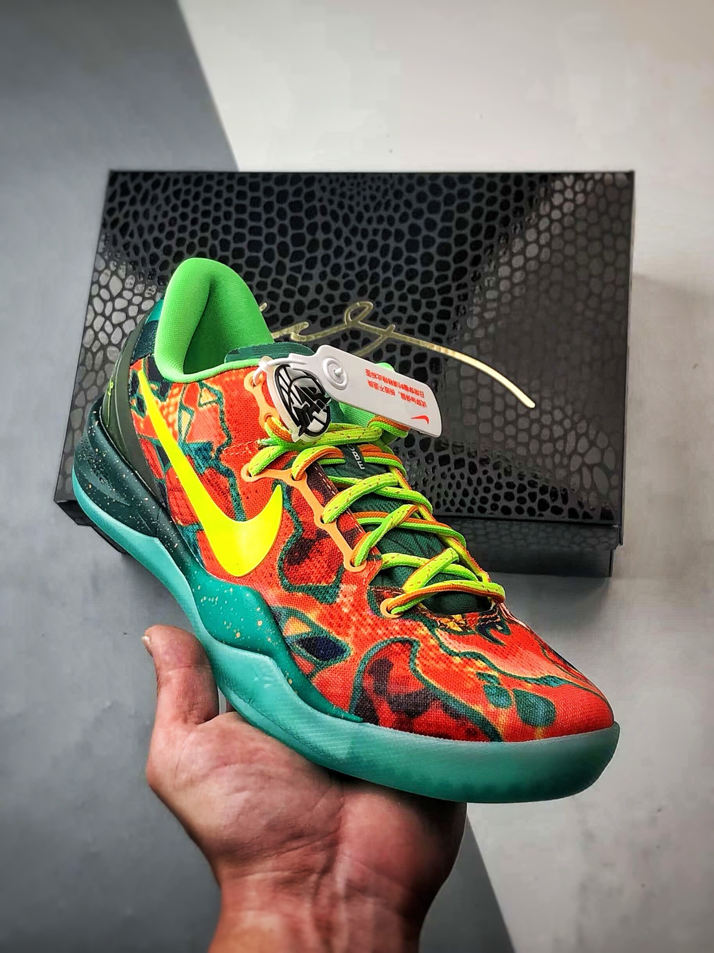 400 NK Kobe 8 What The Kobe (WTK) 鸳鸯 灭世纯原科比8代 橙蓝拼色鸳鸯 HM9621-900