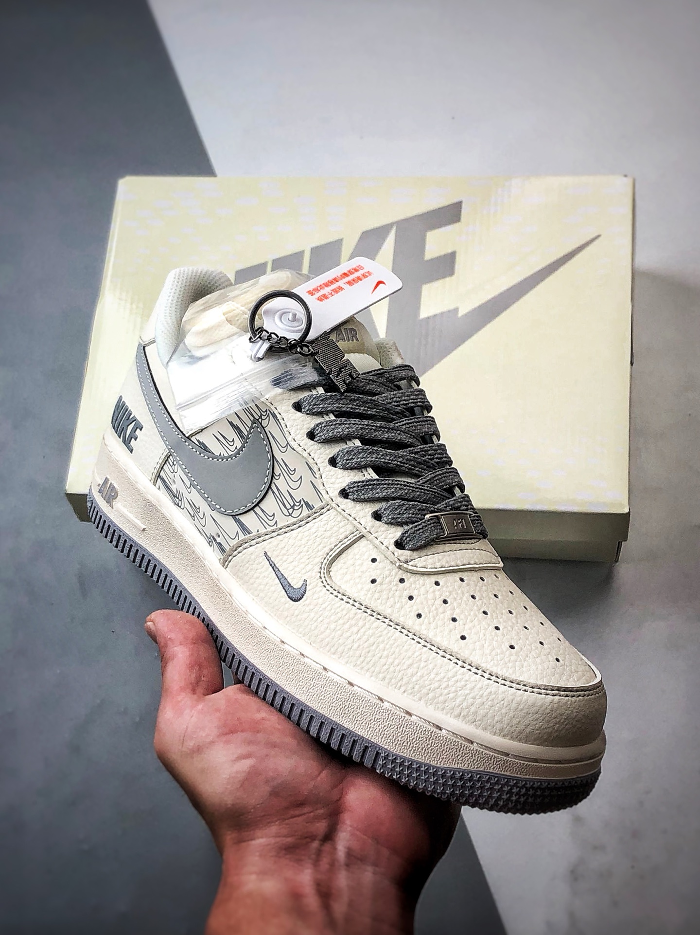 280 Air Force 1 '07 Low 印花米白灰反光 HH7518-070