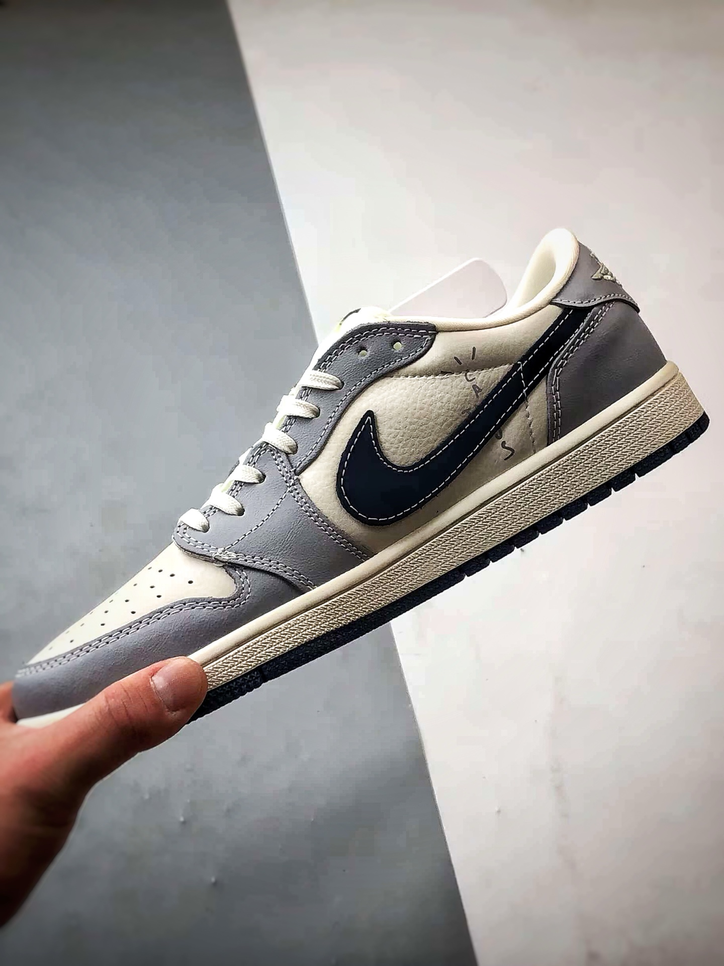 290 Air Jordan 1 Low ”高端定制” 迪奥米灰黑印花倒钩 XS2024-023