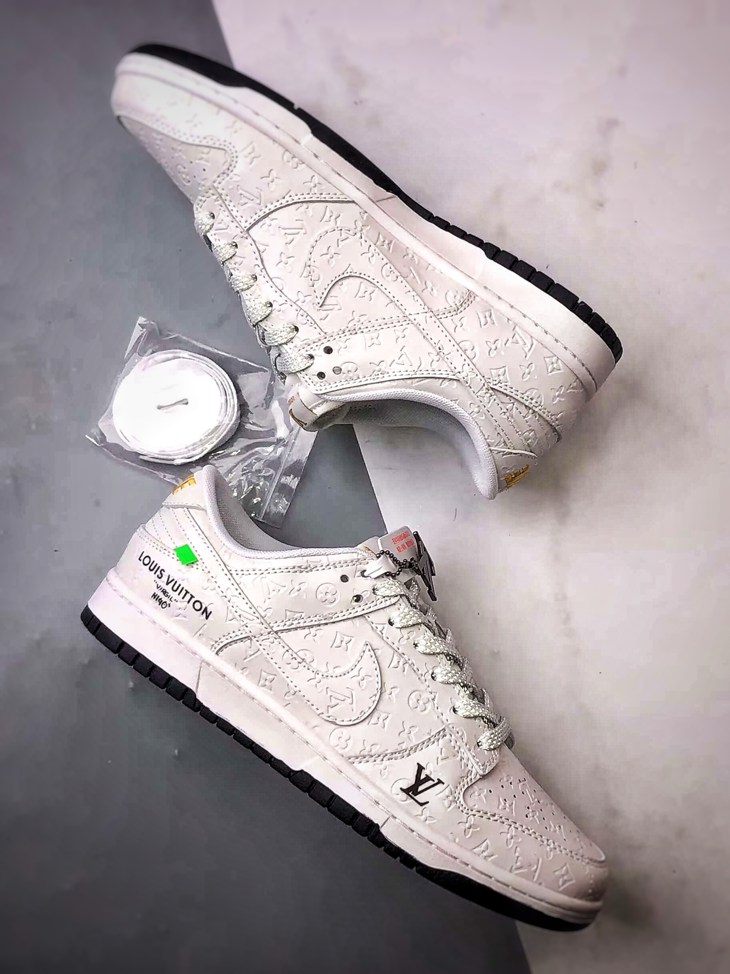 NK Dunk Low Retro ”DIY高端定制” LV满印压花白黑 低帮休闲运动板鞋 XX3168-145