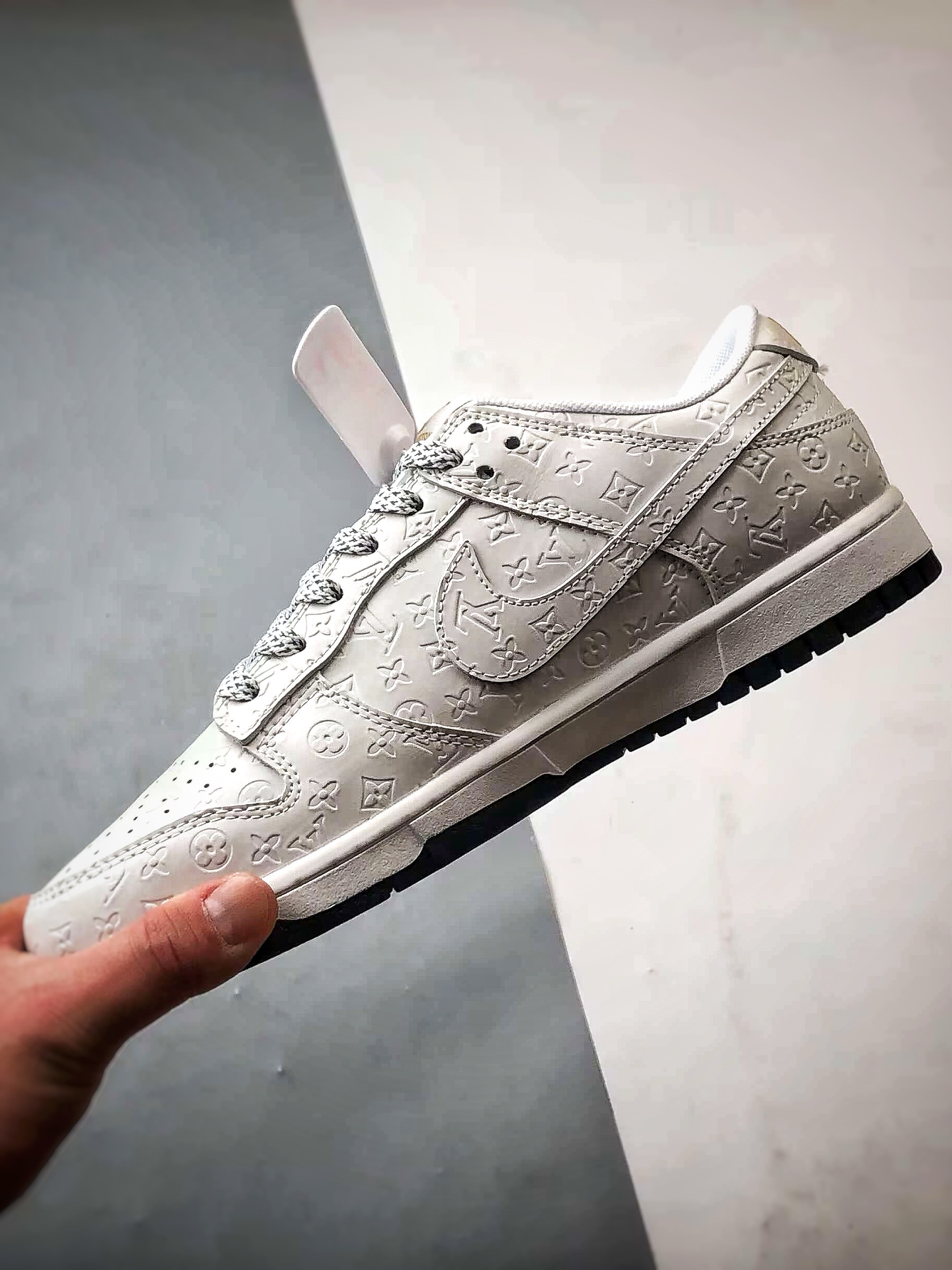 NK Dunk Low Retro ”DIY高端定制” LV满印压花白黑 低帮休闲运动板鞋 XX3168-145