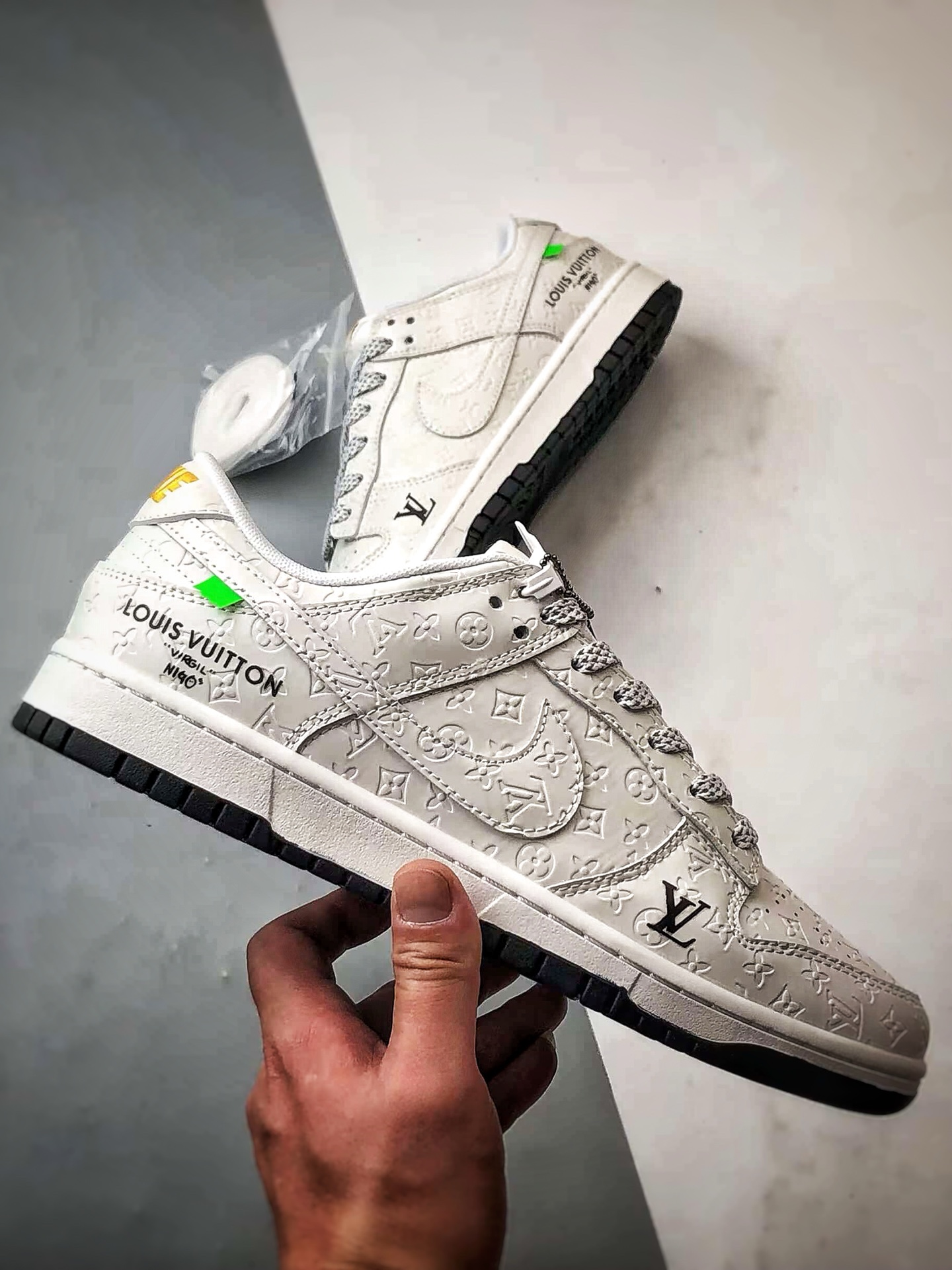 NK Dunk Low Retro ”DIY高端定制” LV满印压花白黑 低帮休闲运动板鞋 XX3168-145