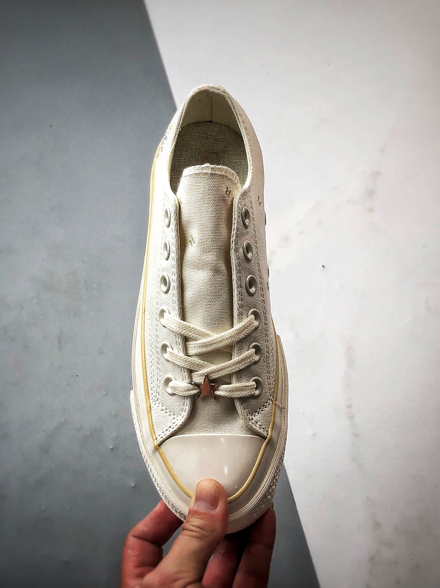 140 Converse Chuck 1970s Seasonal 米白 匡威日月星辰低帮硫化帆布鞋 A15750C