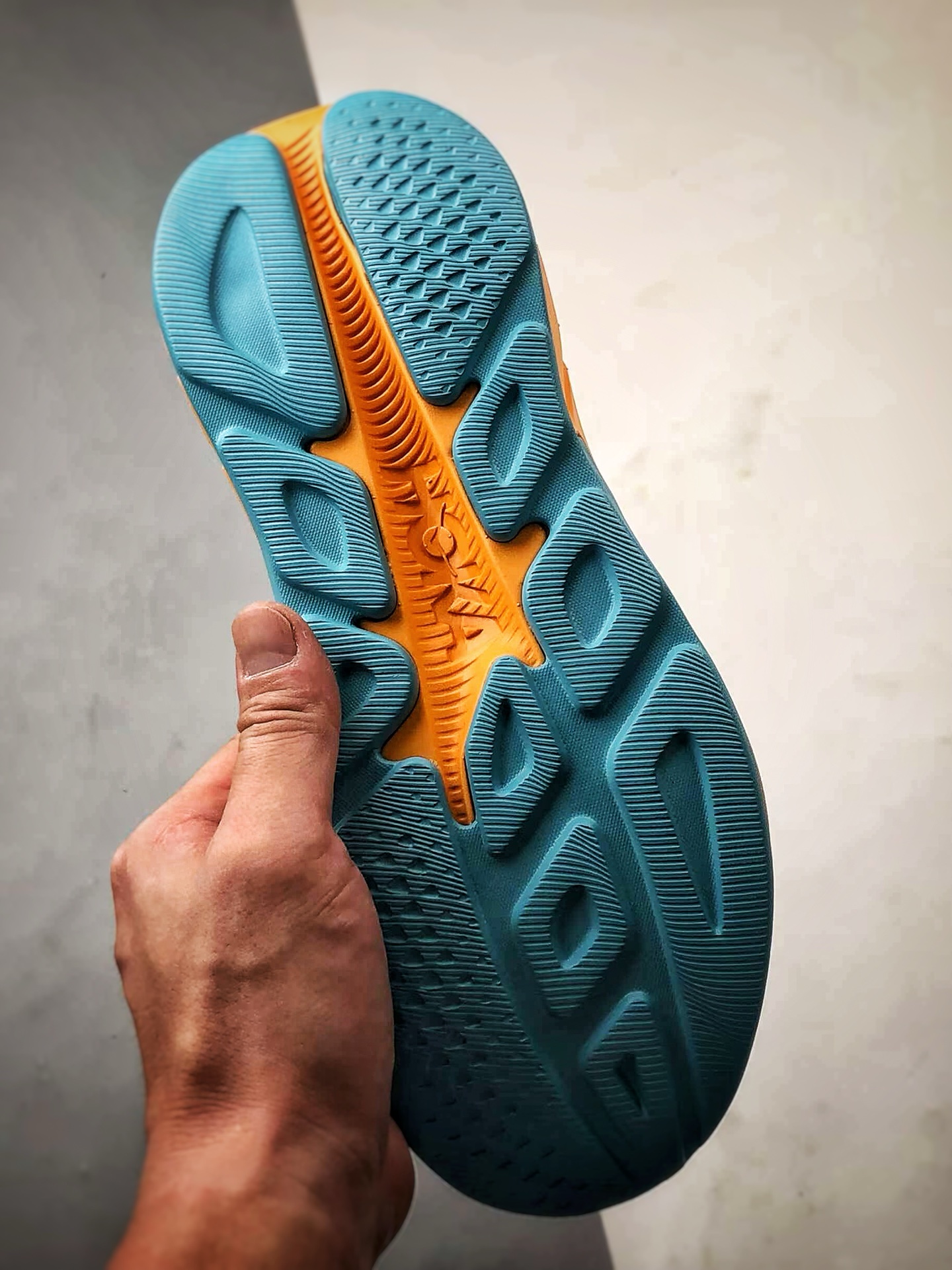 240 Hoka One One Rincon 4 浅绿橙 林康4代公路休闲跑步鞋 1155130-TFLT