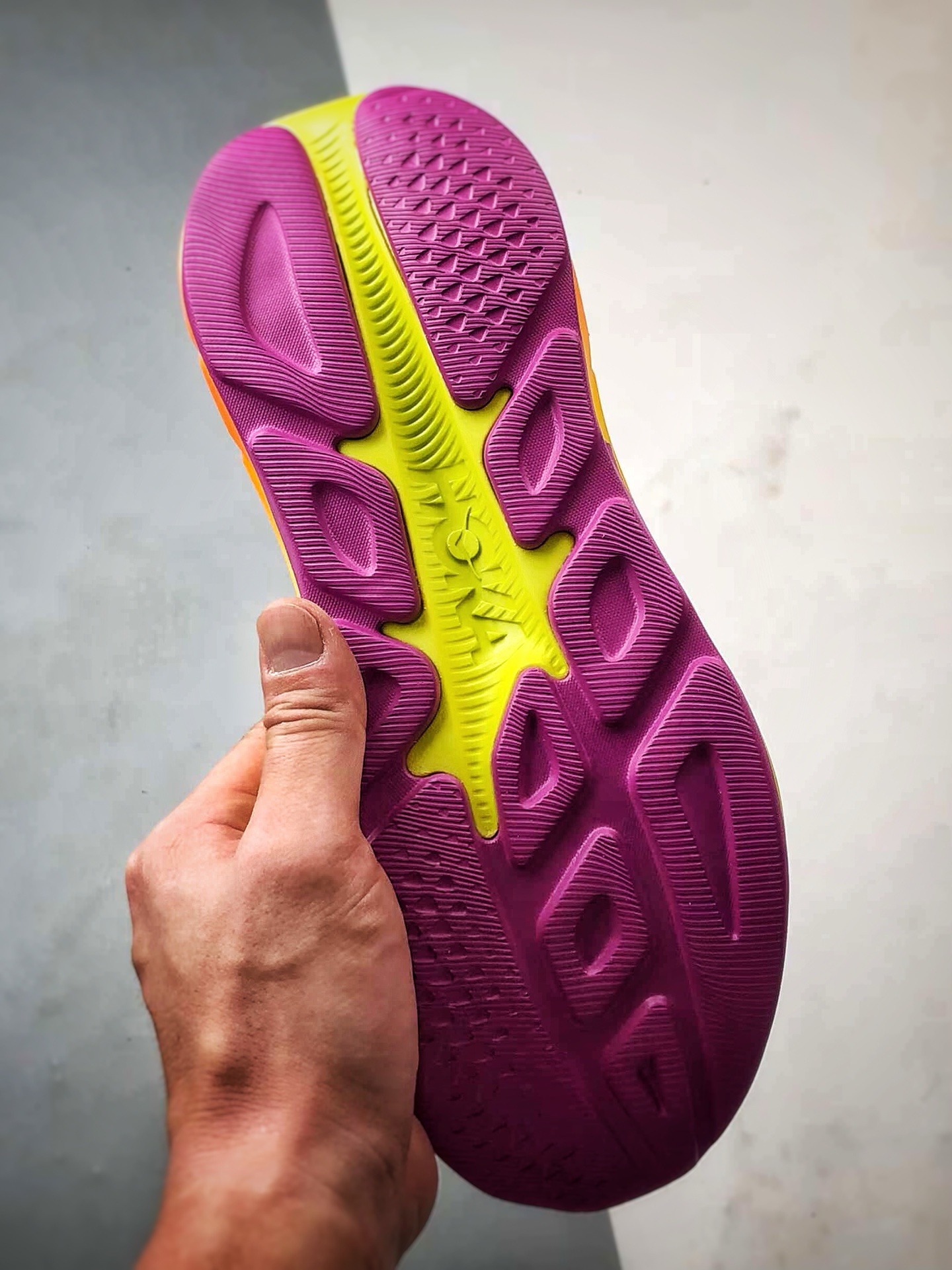 240 Hoka One One Rincon 4 黄橙紫 林康4代公路休闲跑步鞋 1155130-HKC