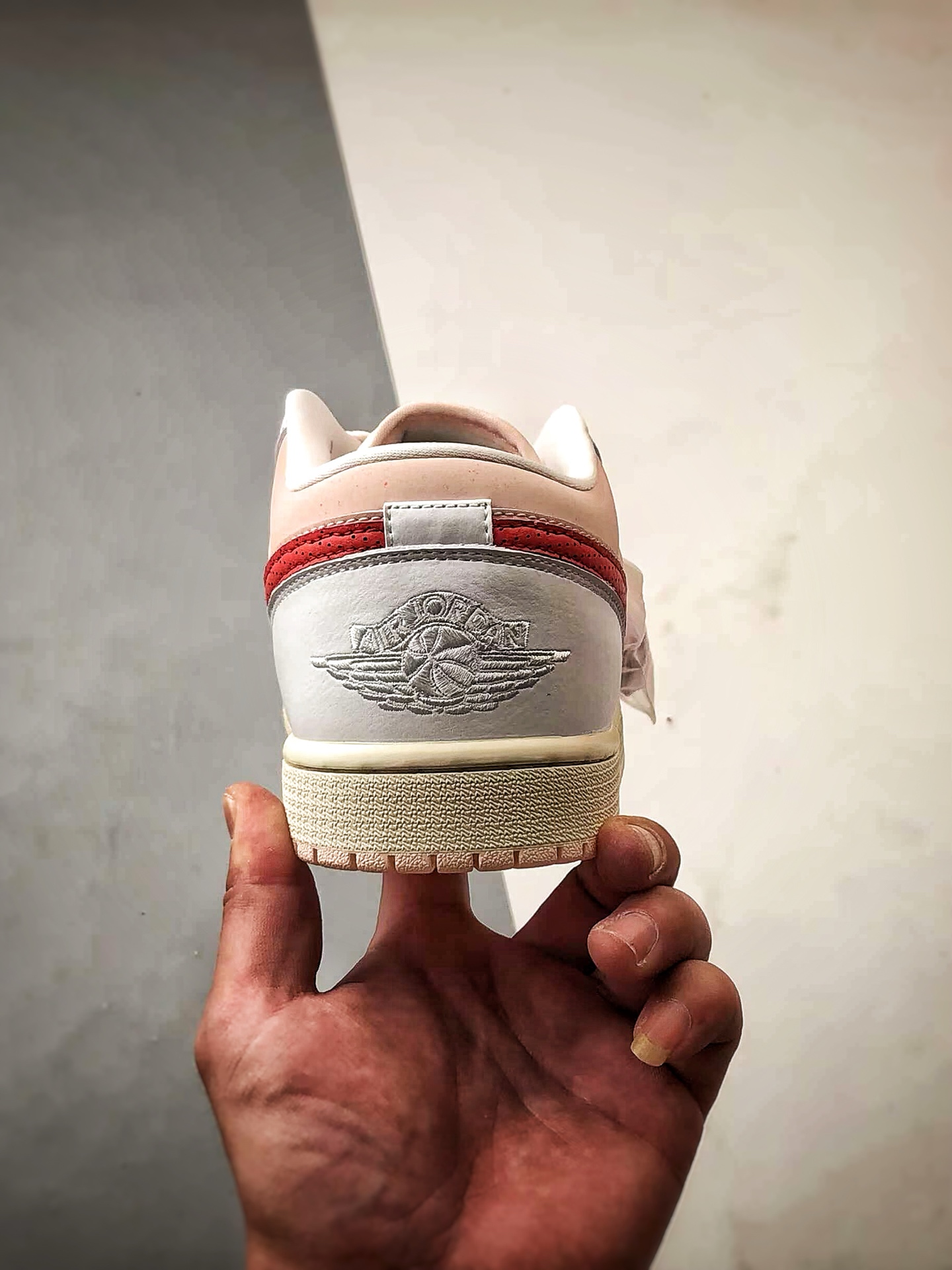 200 Air Jordan 1 Low 粉白色 IB8156-133
