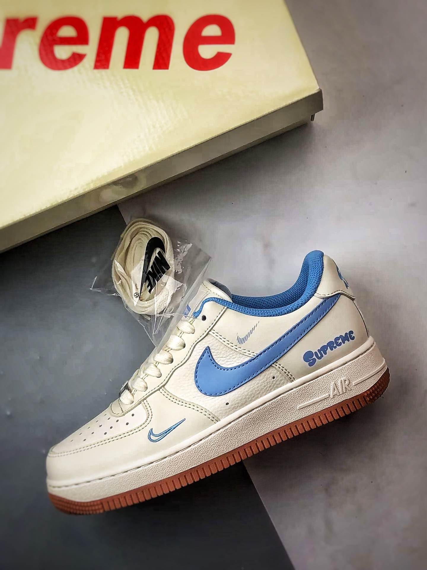 280 Sup x Air Force 1 Low 米白蓝 XS1958-547