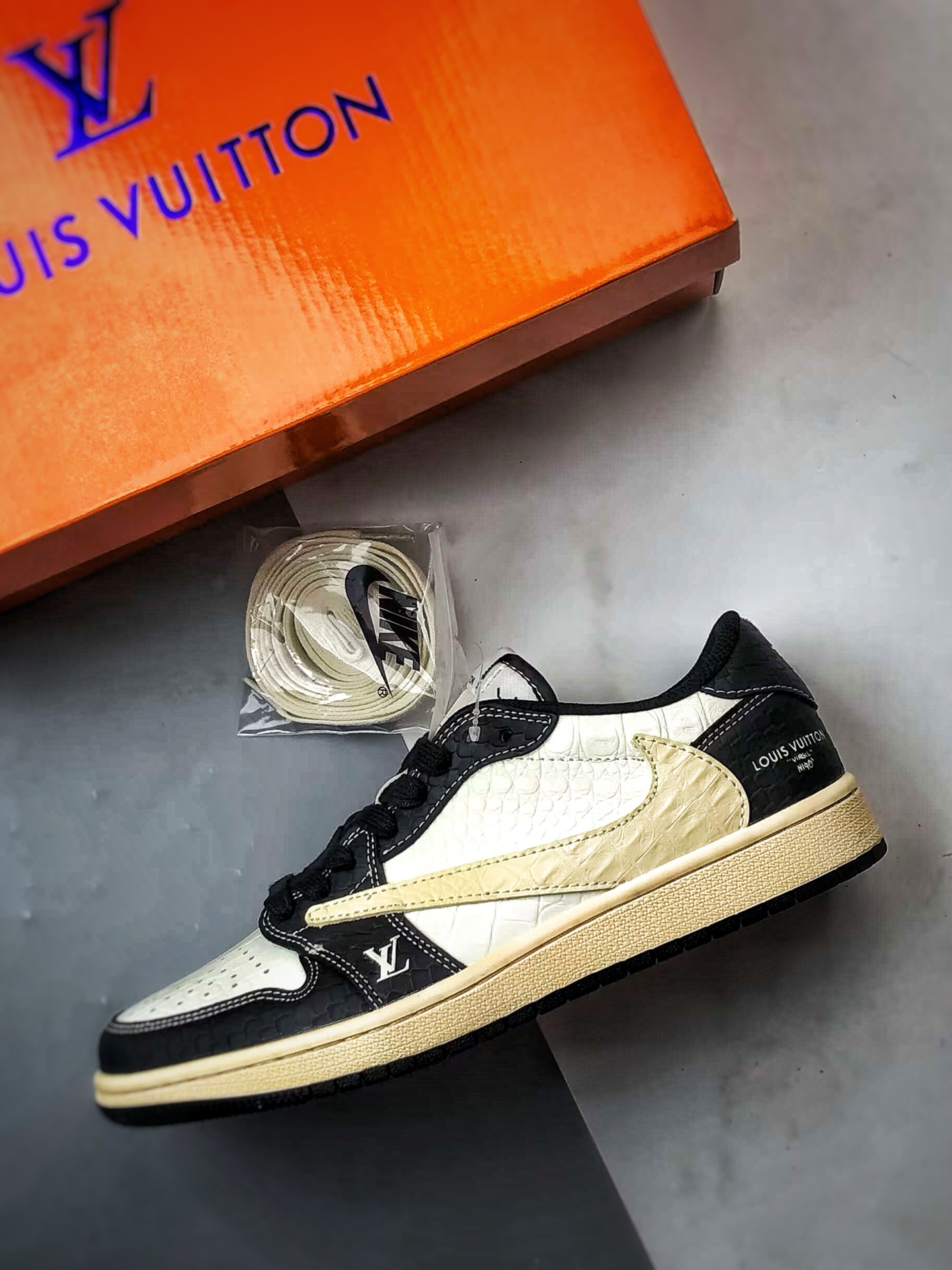 290 Air Jordan 1 Low ”高端定制” LV鳄鱼纹米白黑做旧倒钩 XX3168-152