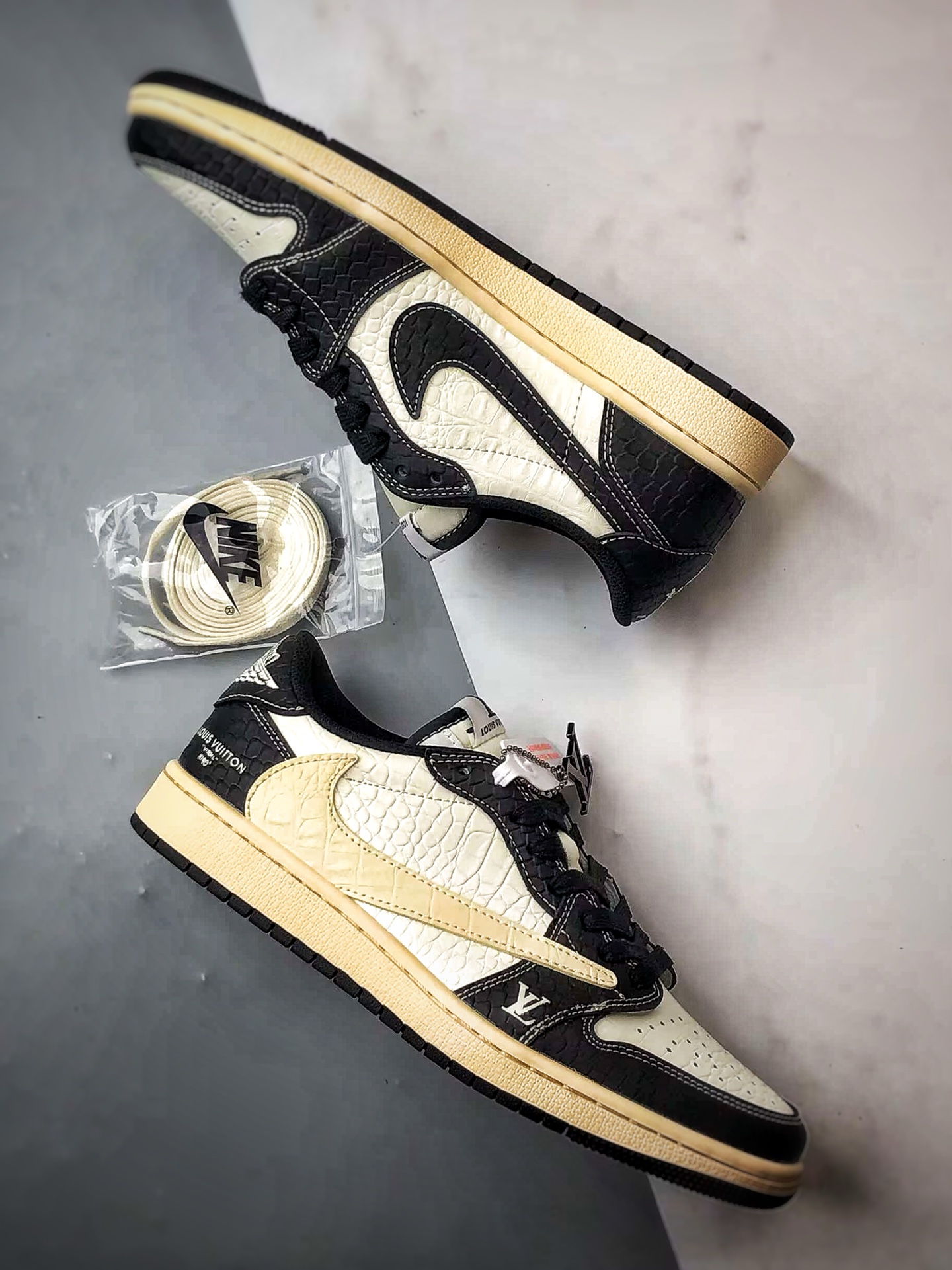 290 Air Jordan 1 Low ”高端定制” LV鳄鱼纹米白黑做旧倒钩 XX3168-152