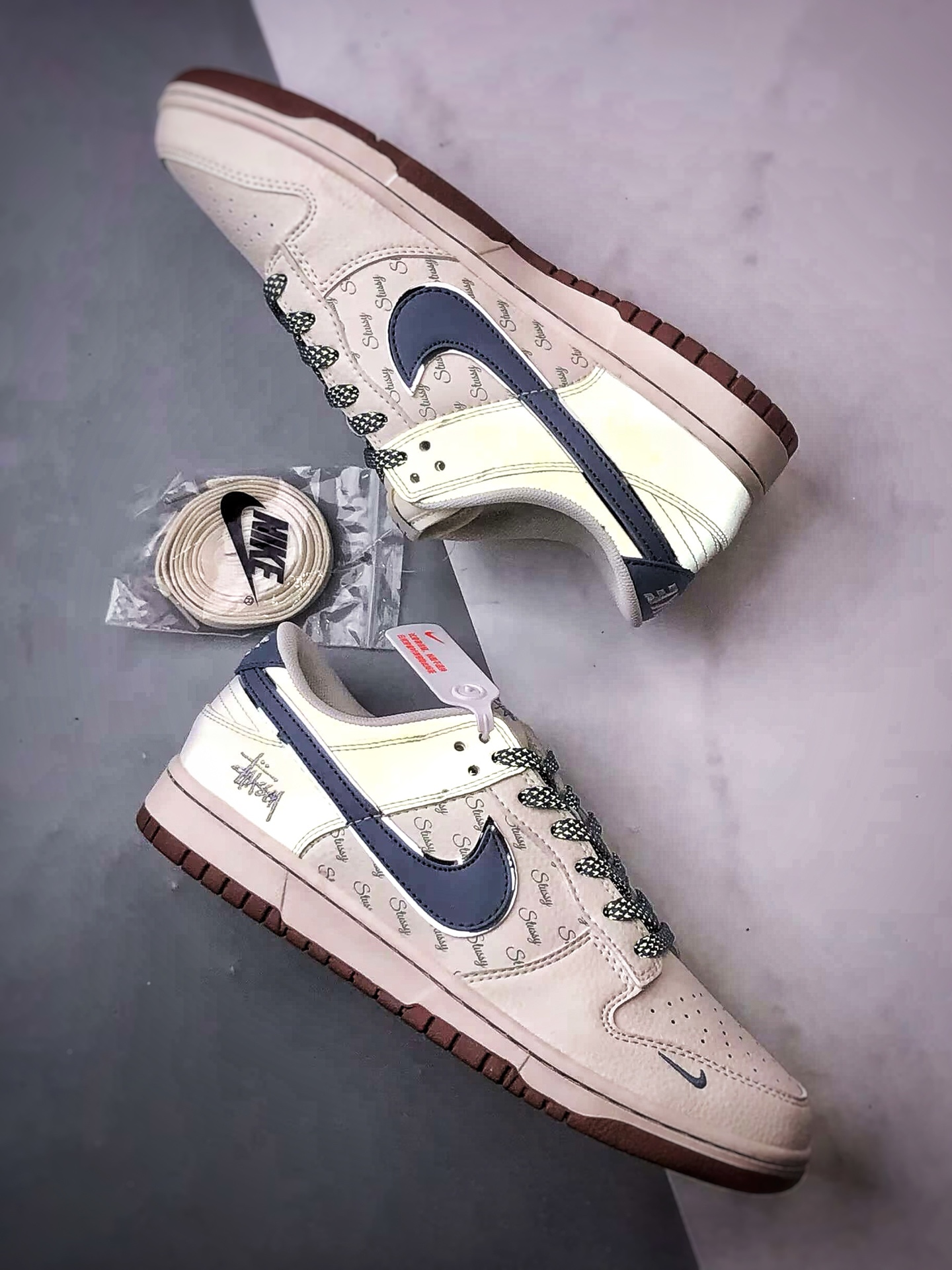 290 NK Dunk Low Retro ”DIY高端定制” 斯图西米白灰蓝钩 低帮休闲运动板鞋 ZH2598-247