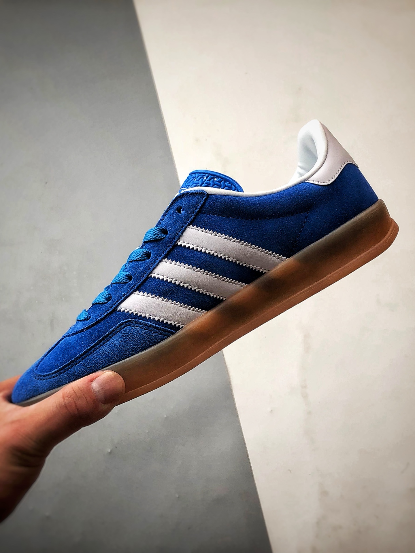 AD Originals Gazelle Indoor 蓝白 三叶草复古休闲运动板鞋 JI2061