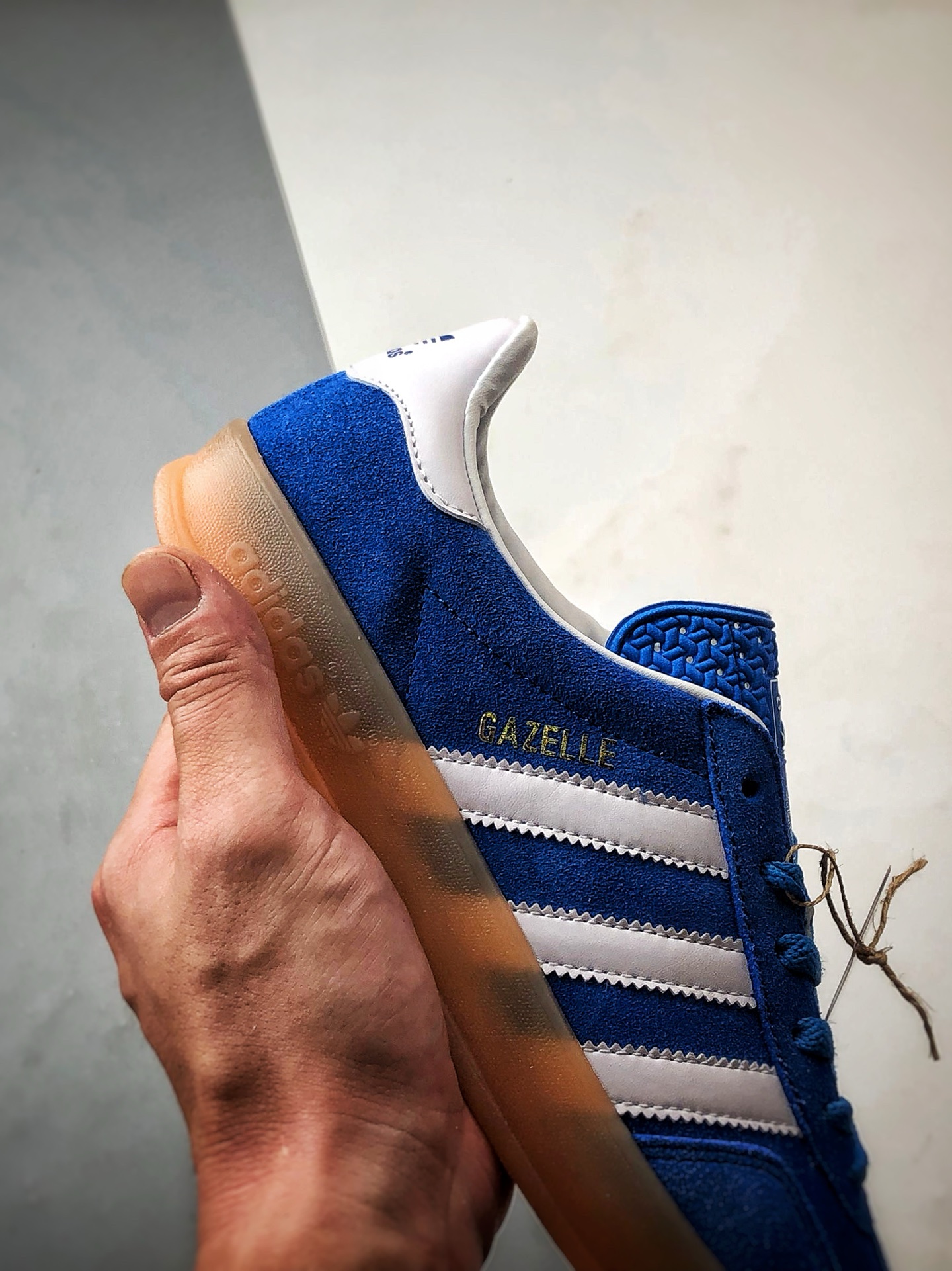 AD Originals Gazelle Indoor 蓝白 三叶草复古休闲运动板鞋 JI2061